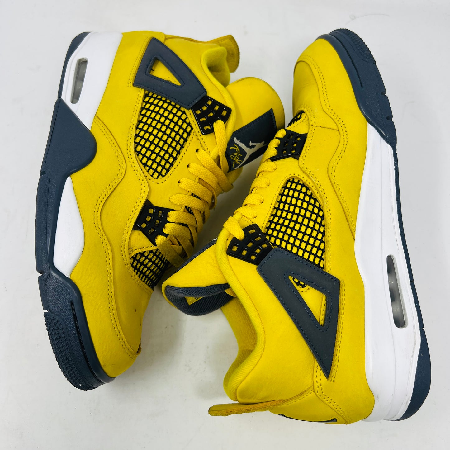 Jordan 4 Retro Lightning (2021)