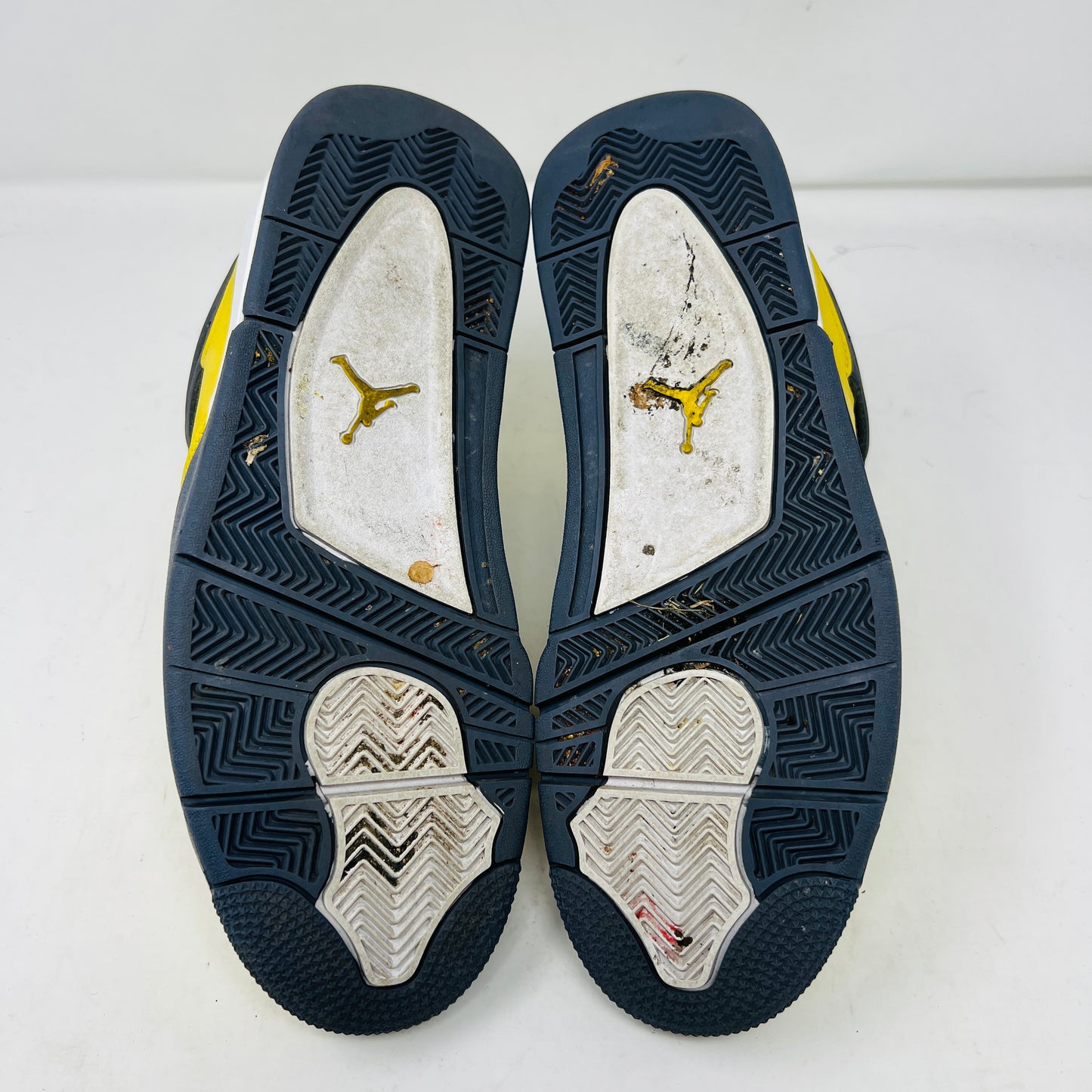 Jordan 4 Retro Lightning (2021)