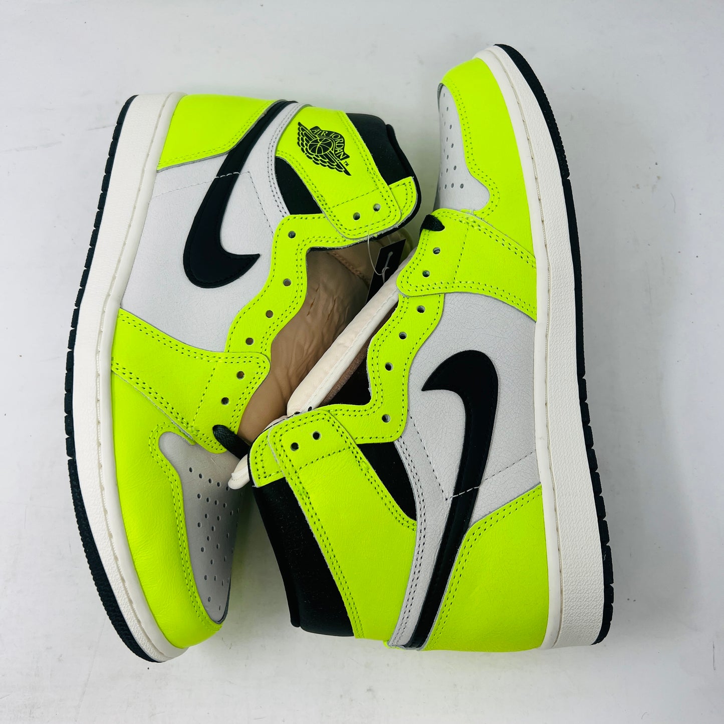 Jordan 1 Retro High OG Visionaire