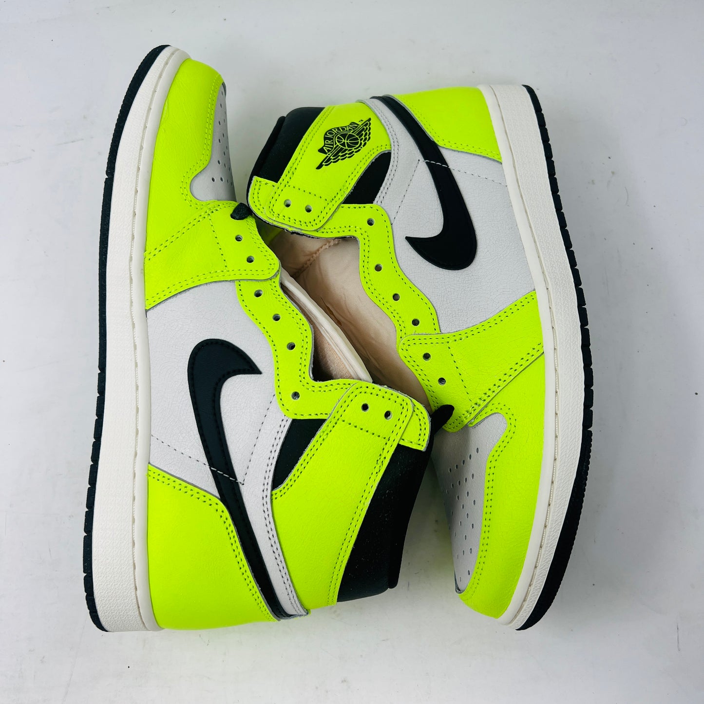 Jordan 1 Retro High OG Visionaire