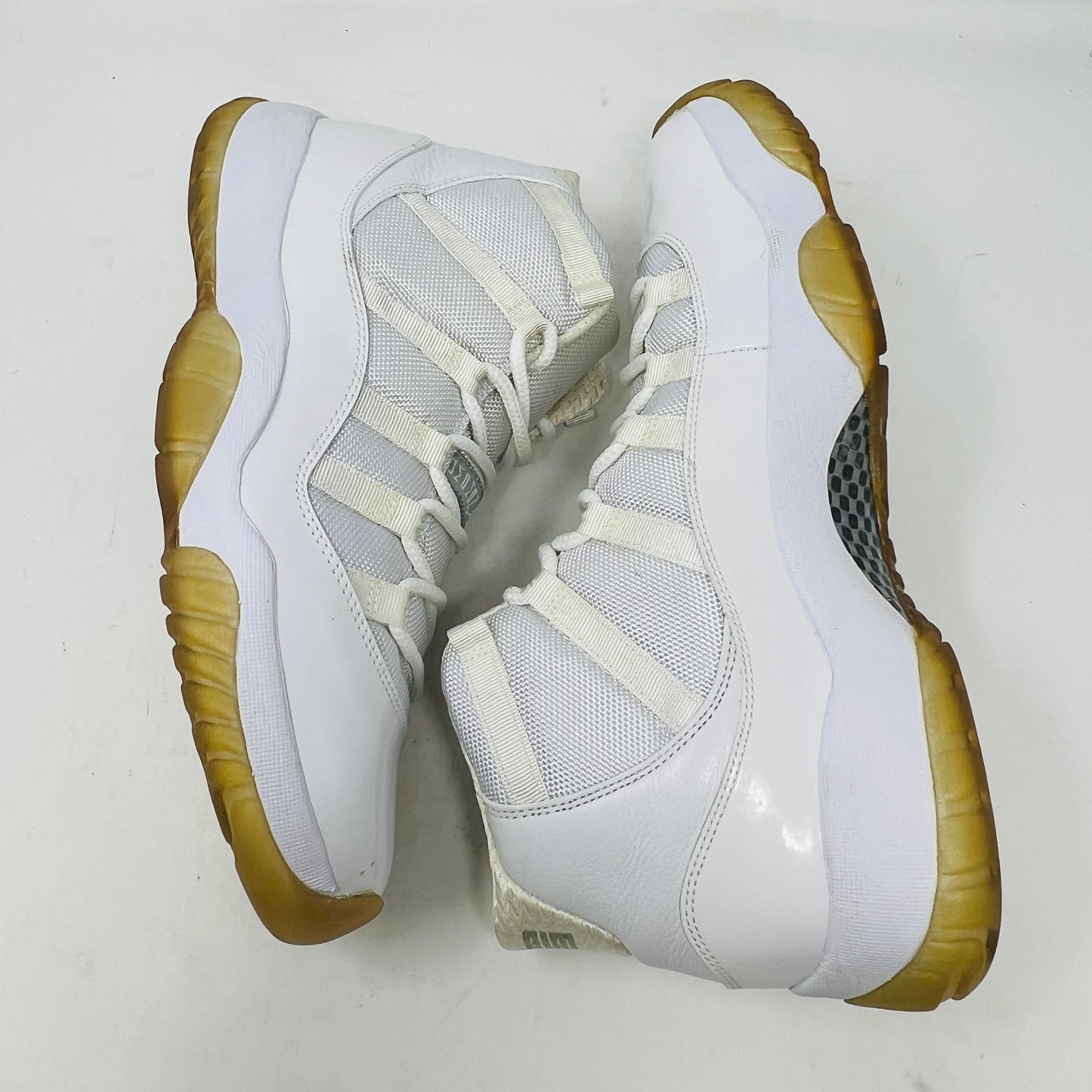 Jordan 11 Retro Silver Anniversary (2010)