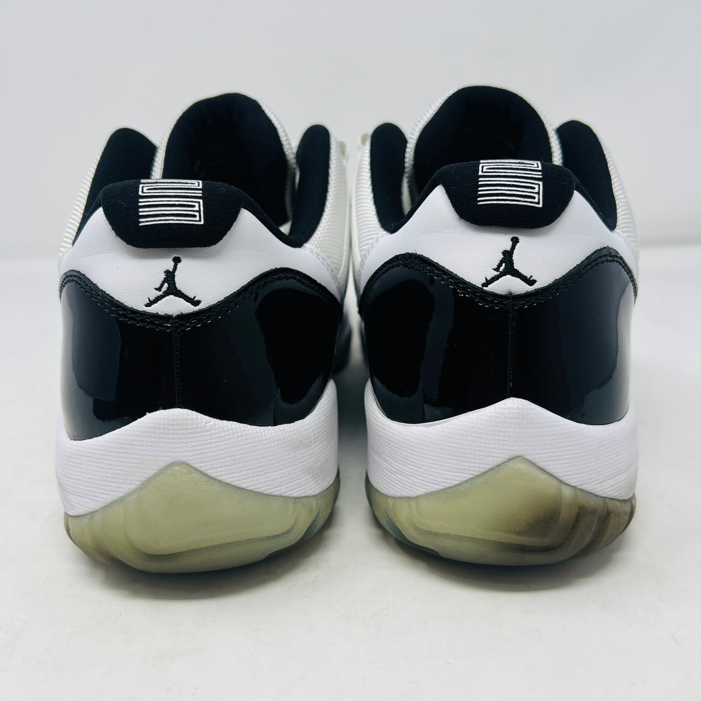 Jordan 11 Retro Low Concord