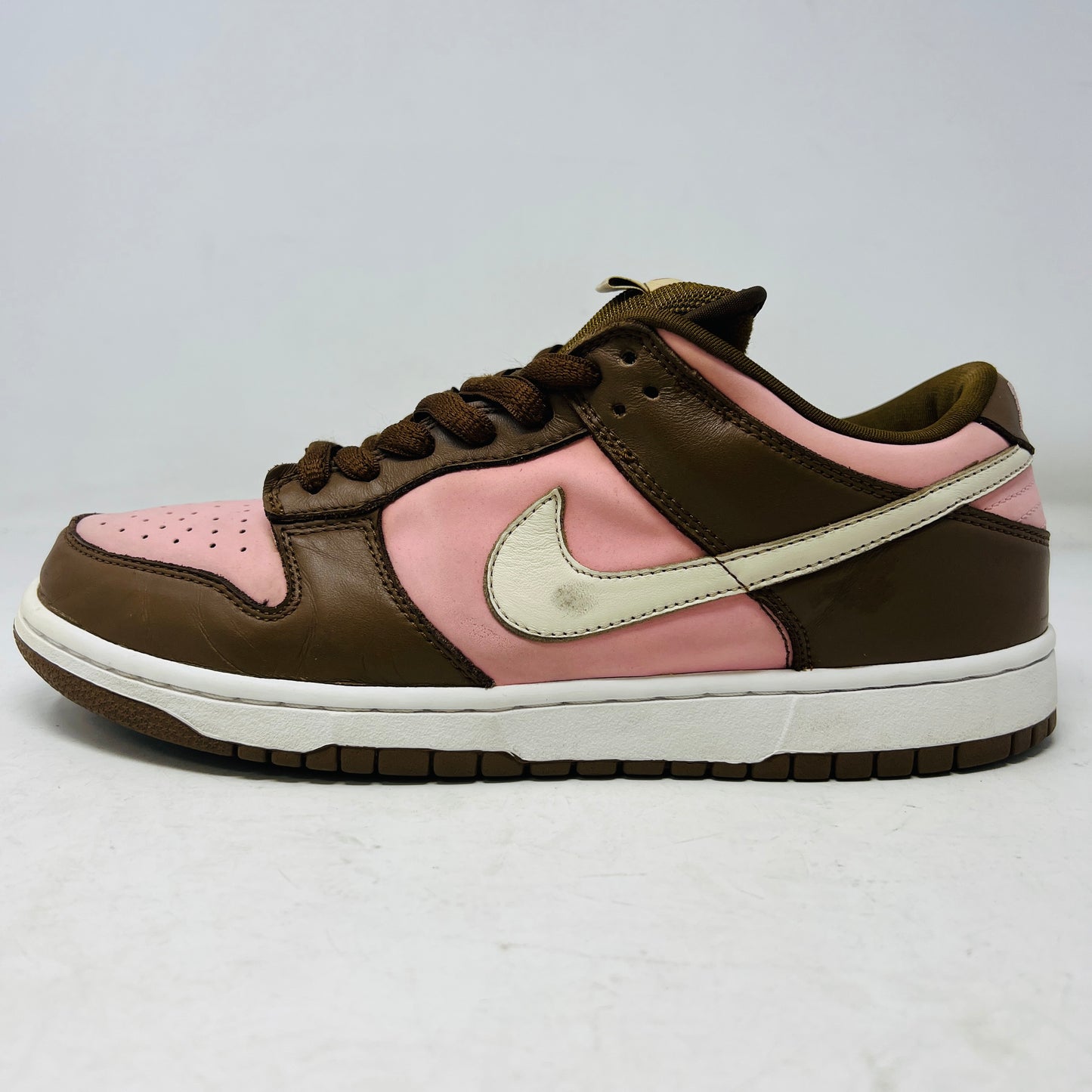 Nike SB Dunk Low Stussy Cherry