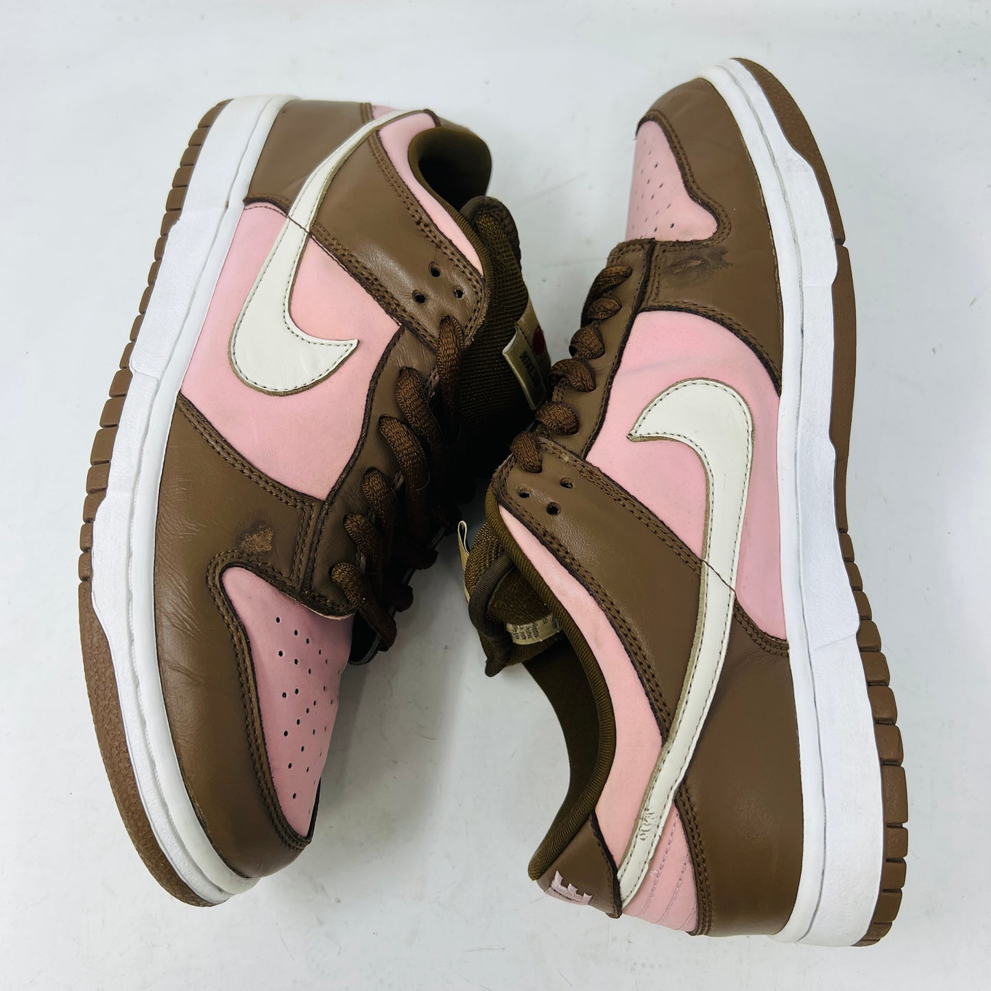 Nike SB Dunk Low Stussy Cherry