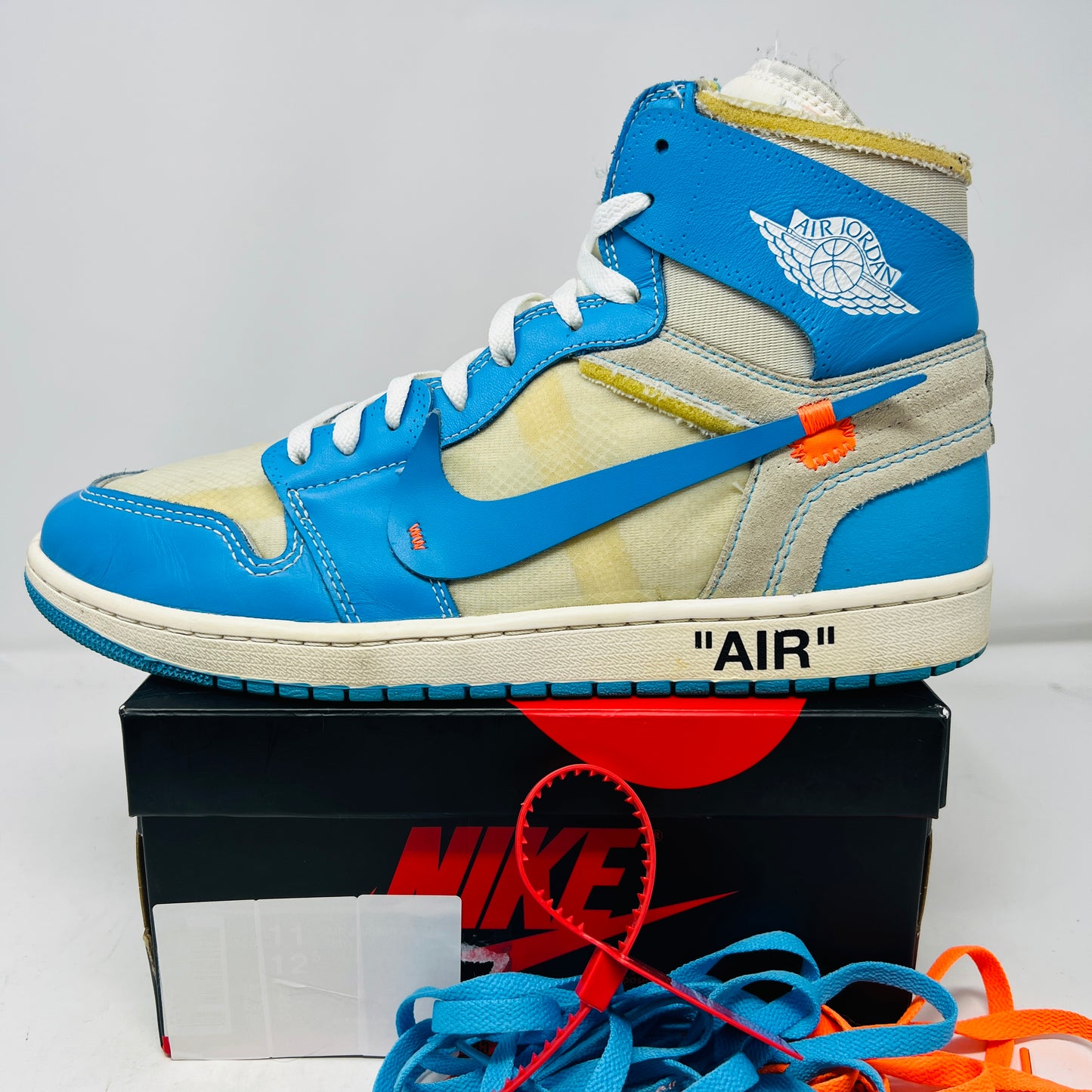 Jordan 1 Retro High Off-White University Blue