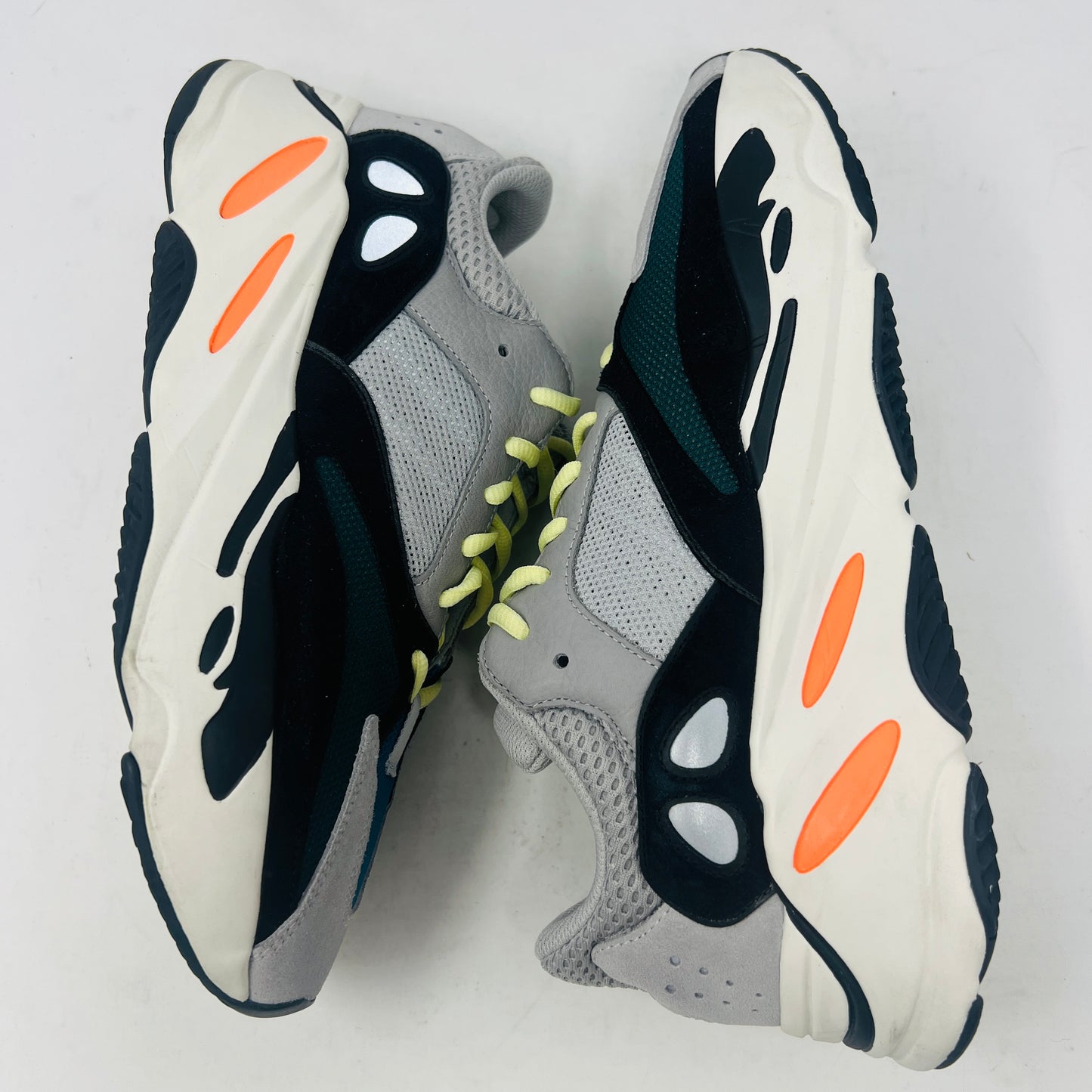 adidas Yeezy Boost 700 Wave Runner