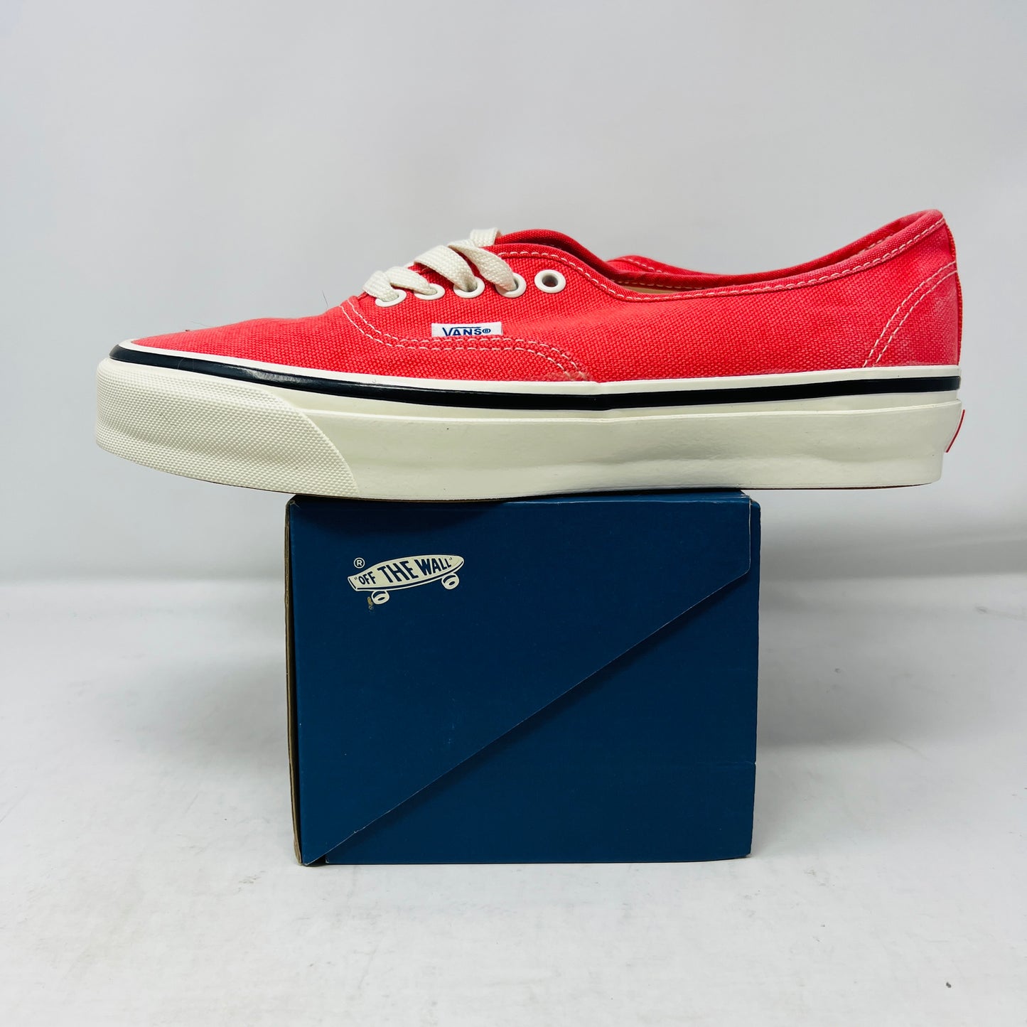 Vans Authentic 44 LX Duck Canvas Cayenne Red