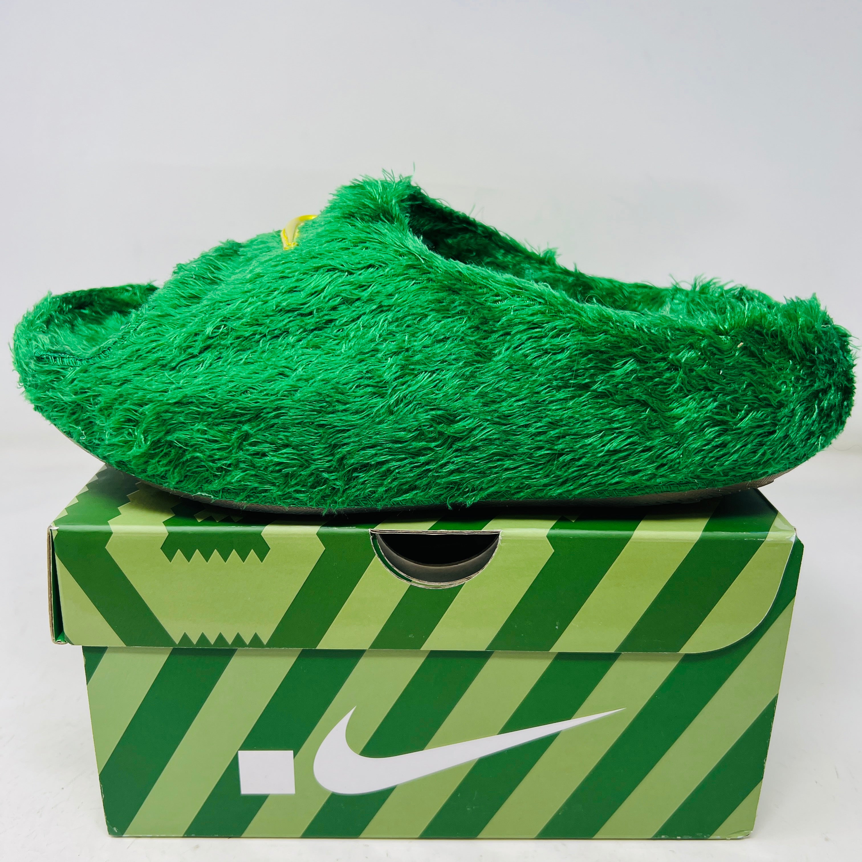 Nike ReactX Rejuven8 Slide .SWOOSH Touch Grass Kelly Green – Holy