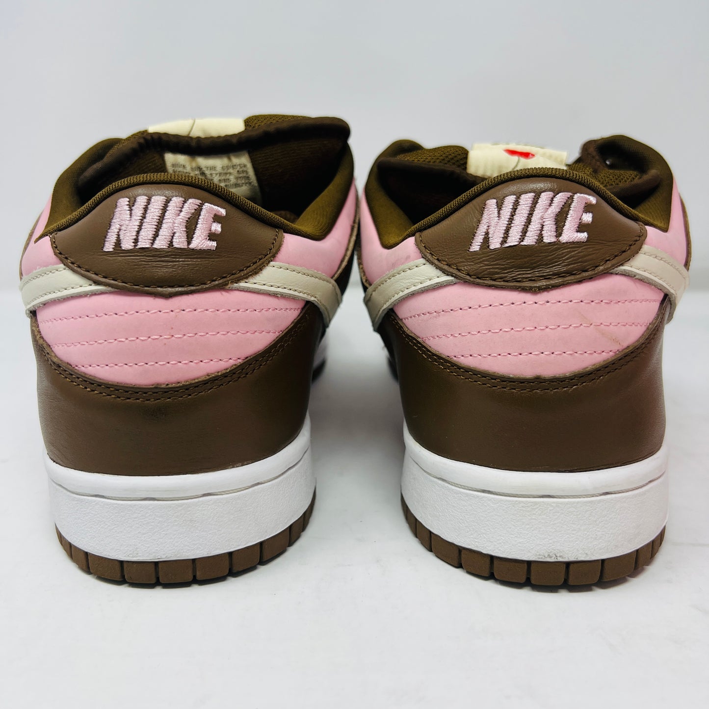 Nike SB Dunk Low Stussy Cherry