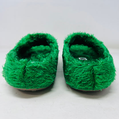 Nike ReactX Rejuven8 Slide .SWOOSH Touch Grass Kelly Green