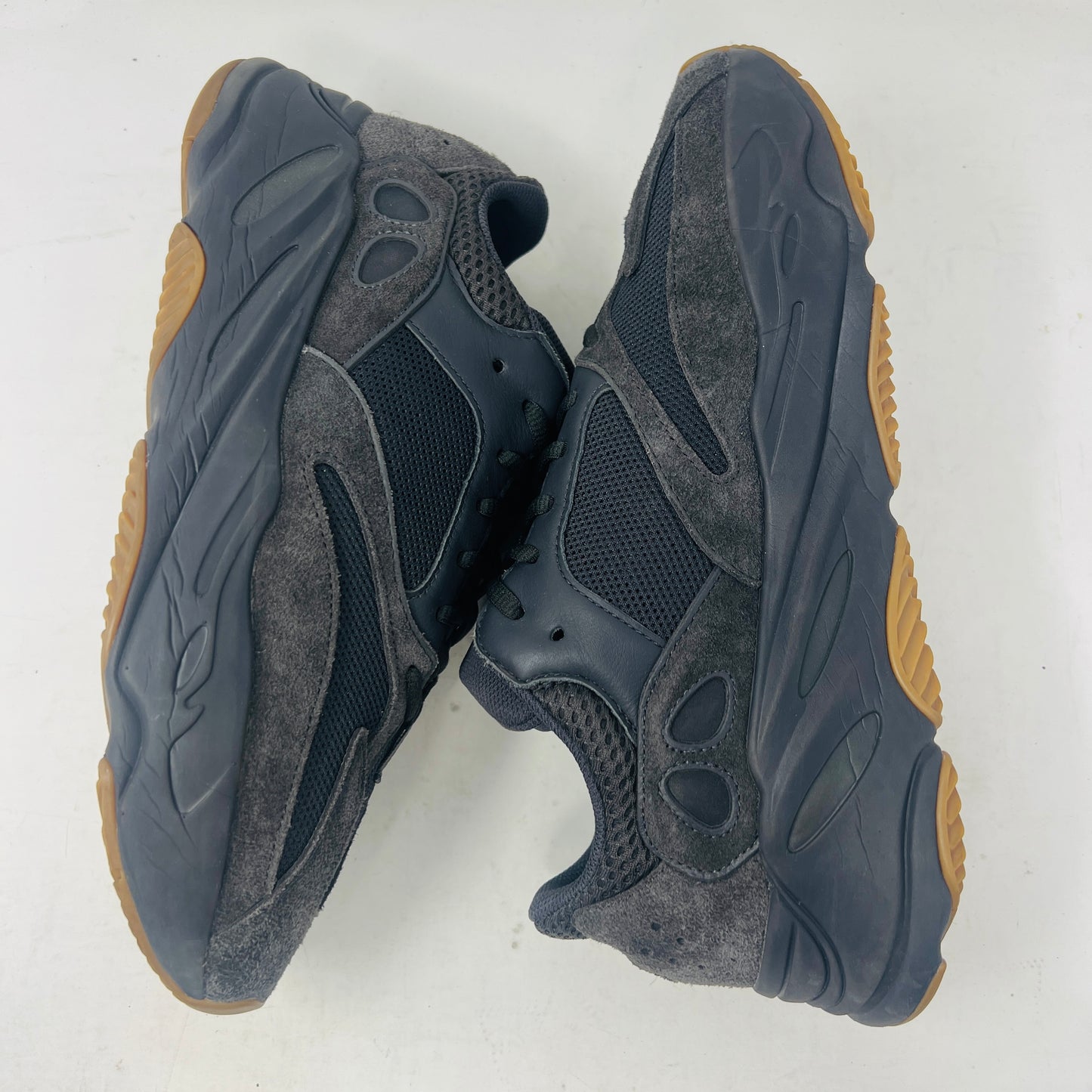 adidas Yeezy Boost 700 Utility Black