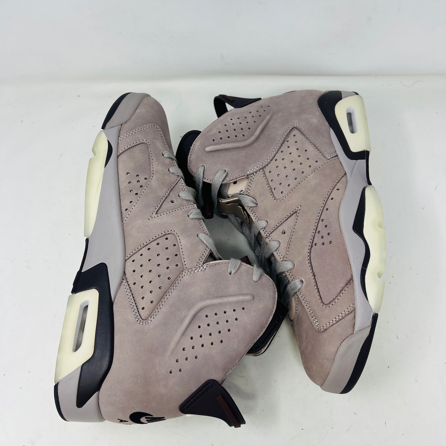Jordan 6 Retro A Ma Maniére Smokey Mauve