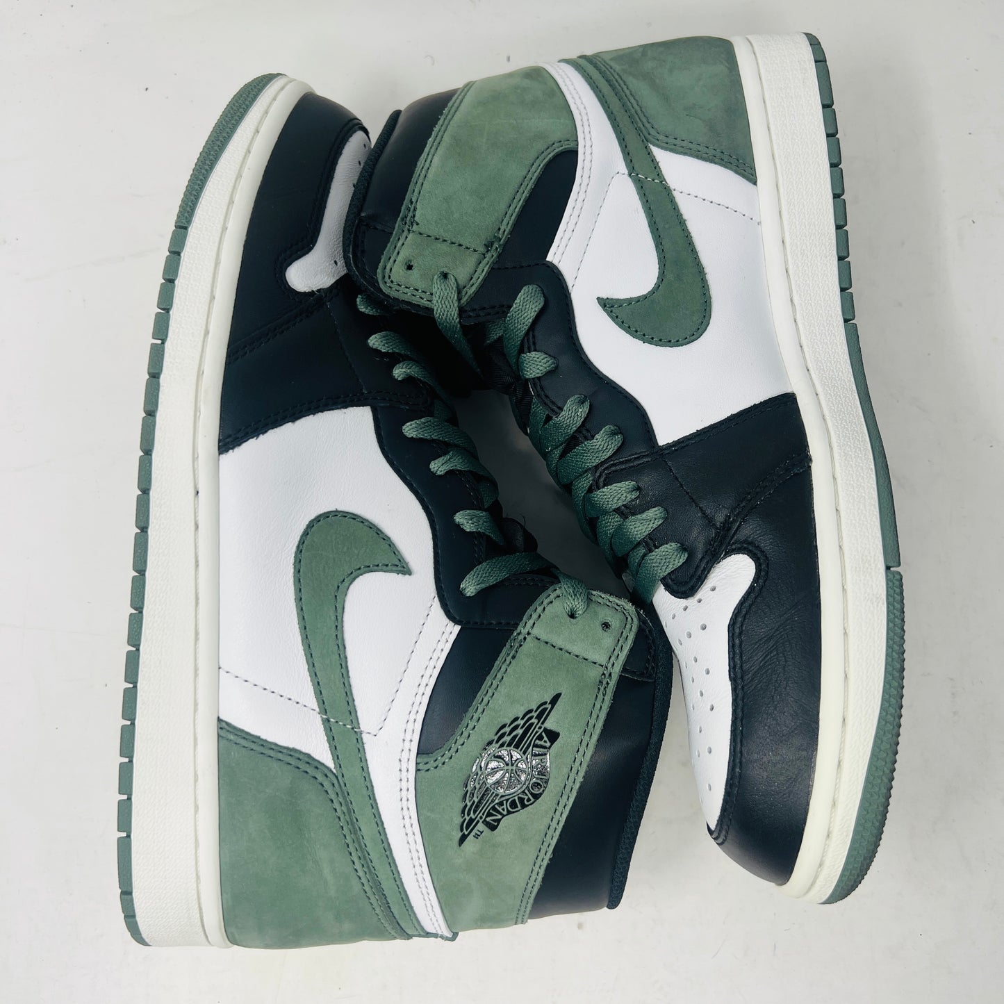 Jordan 1 Retro High Clay Green