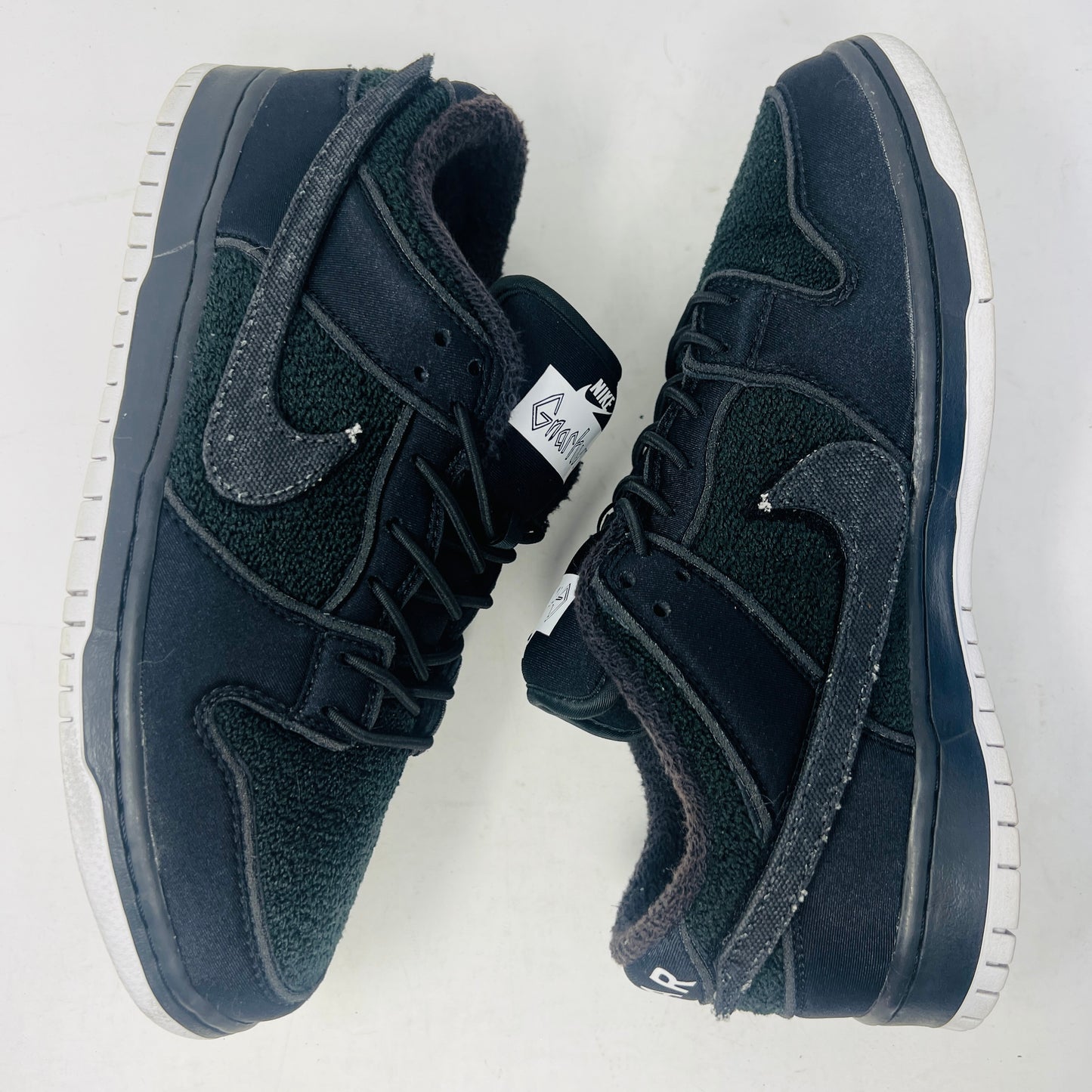 Nike SB Dunk Low Gnarhunters