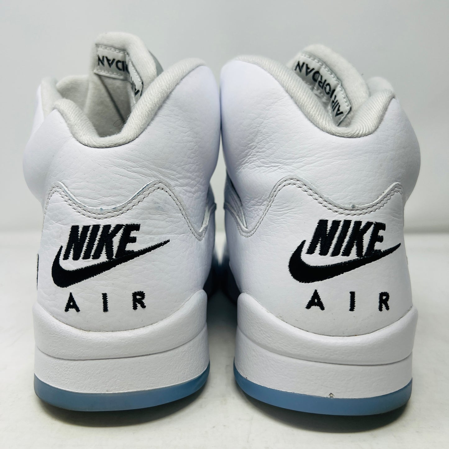 Jordan 5 Retro White Metallic (2026)