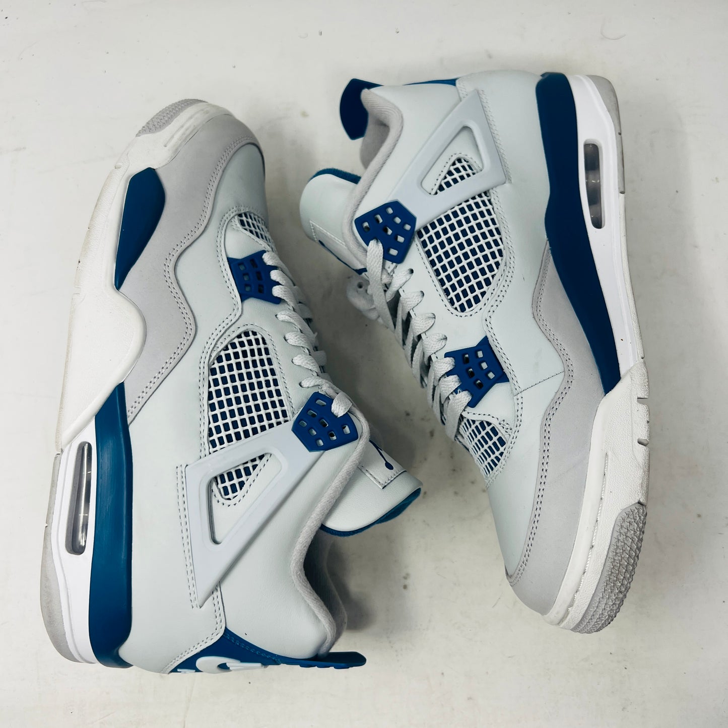 Jordan 4 Retro Military Blue (2024)