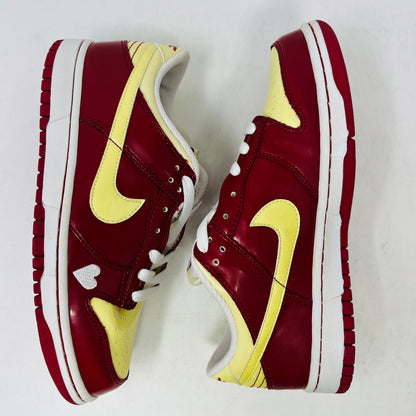 Nike Dunk Low Valentines Day (Women's) (2004)