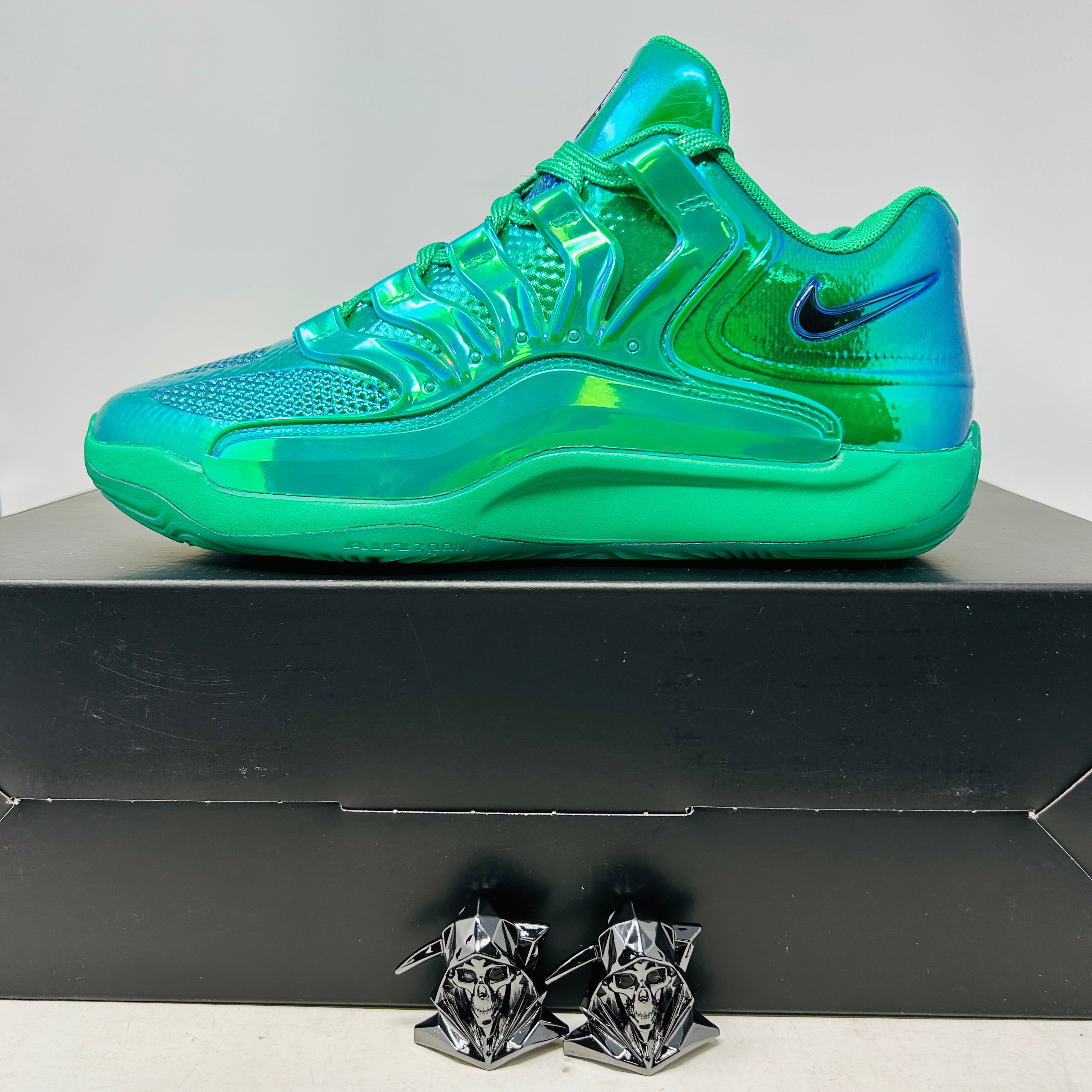 ナイキページ Nike KD 18 LX All-Star Warning Label – Holy Ground