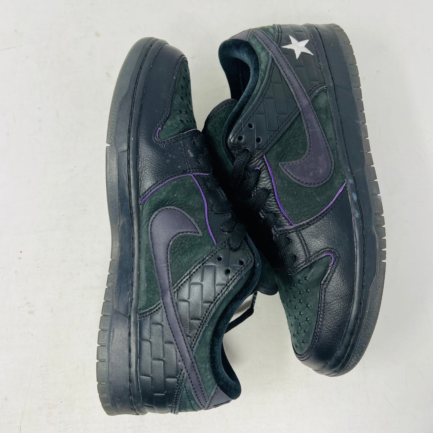 Nike SB Dunk Low Familia First Avenue