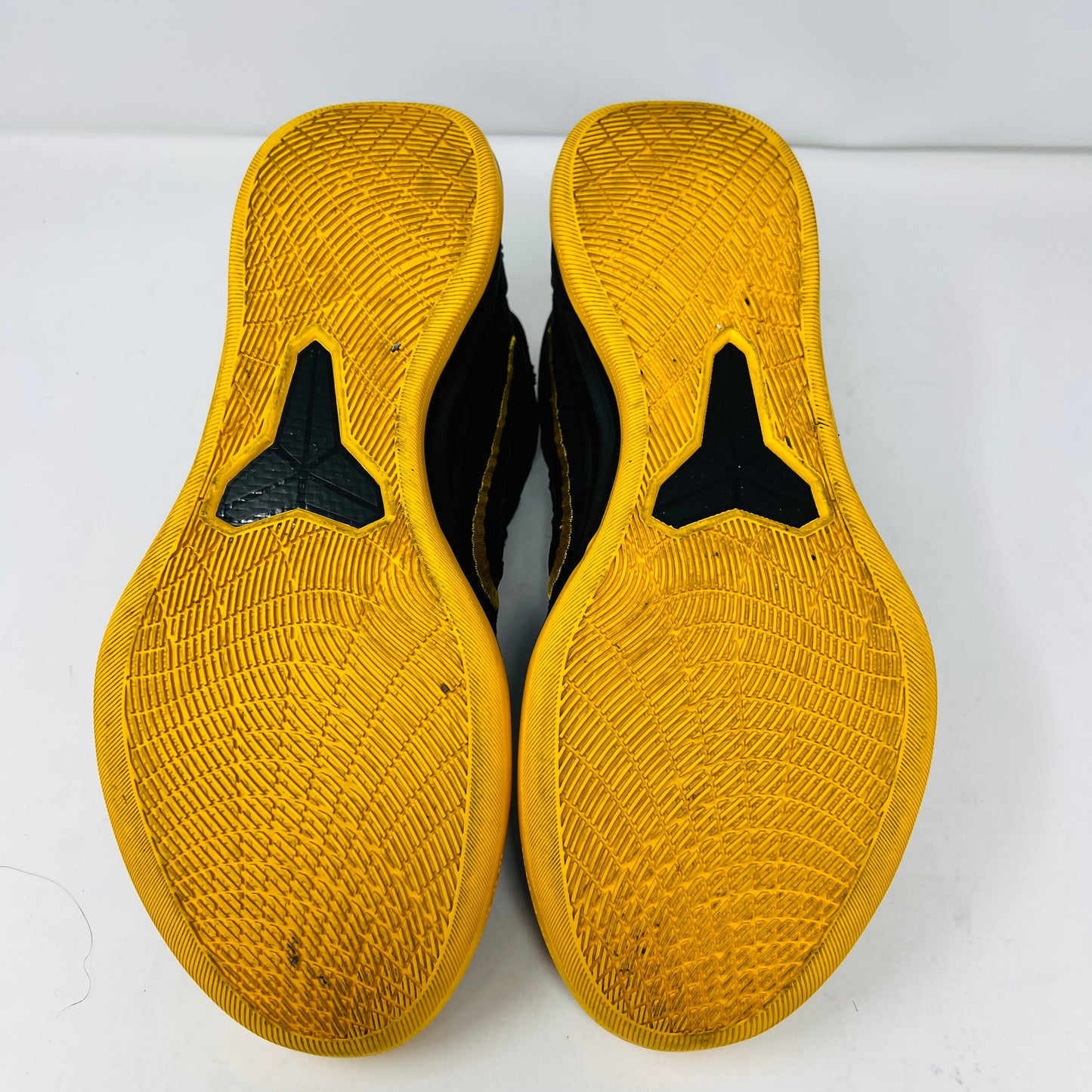 Nike Kobe A.D. Mid Lakers Black Mamba