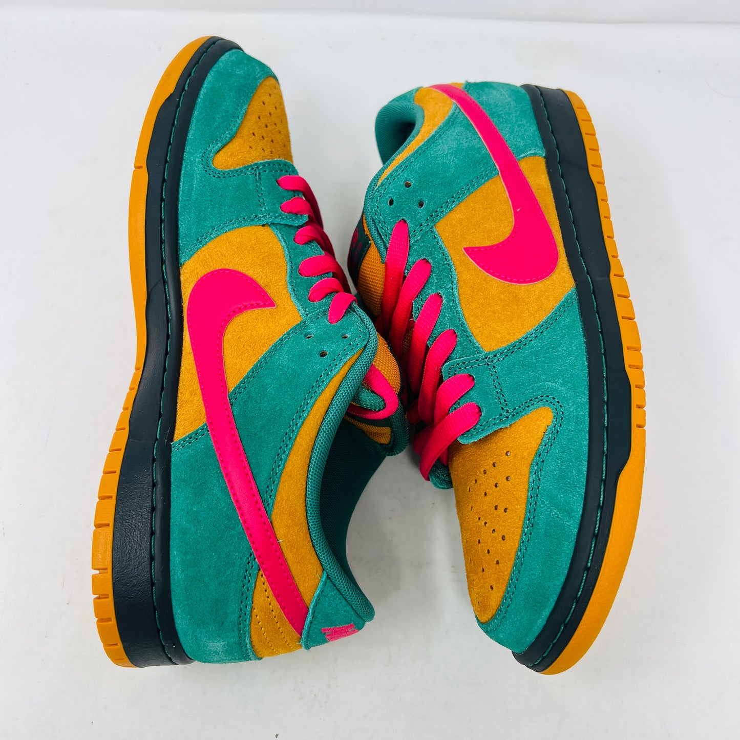 Nike SB Dunk Low Pro Green Noise Watermelon