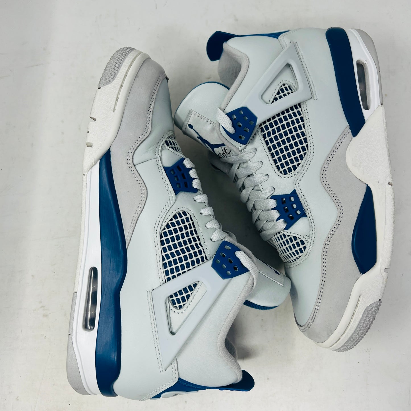 Jordan 4 Retro Military Blue (2024)