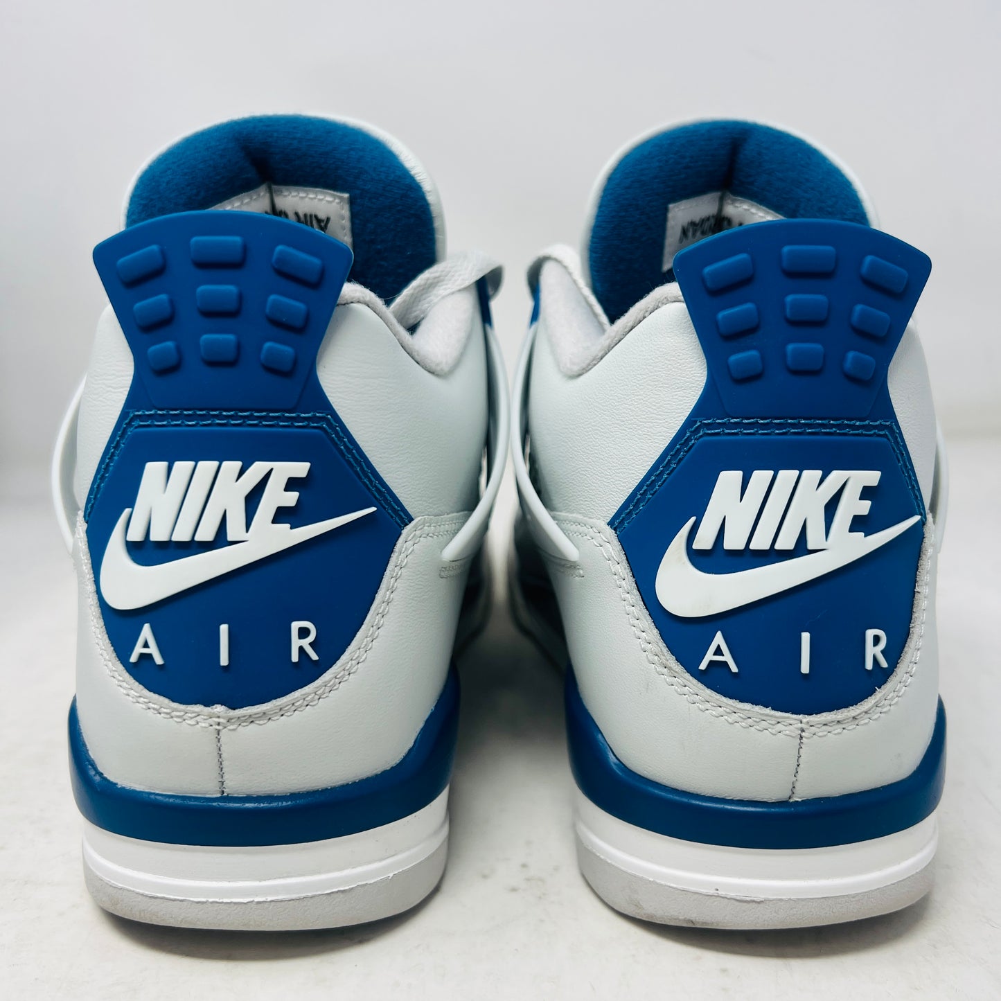 Jordan 4 Retro Military Blue (2024)