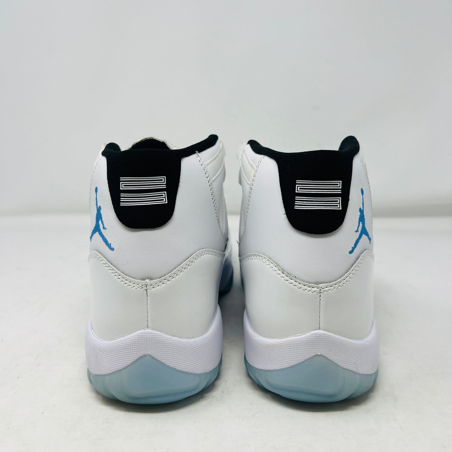 Jordan 11 Retro Legend Blue (2024)