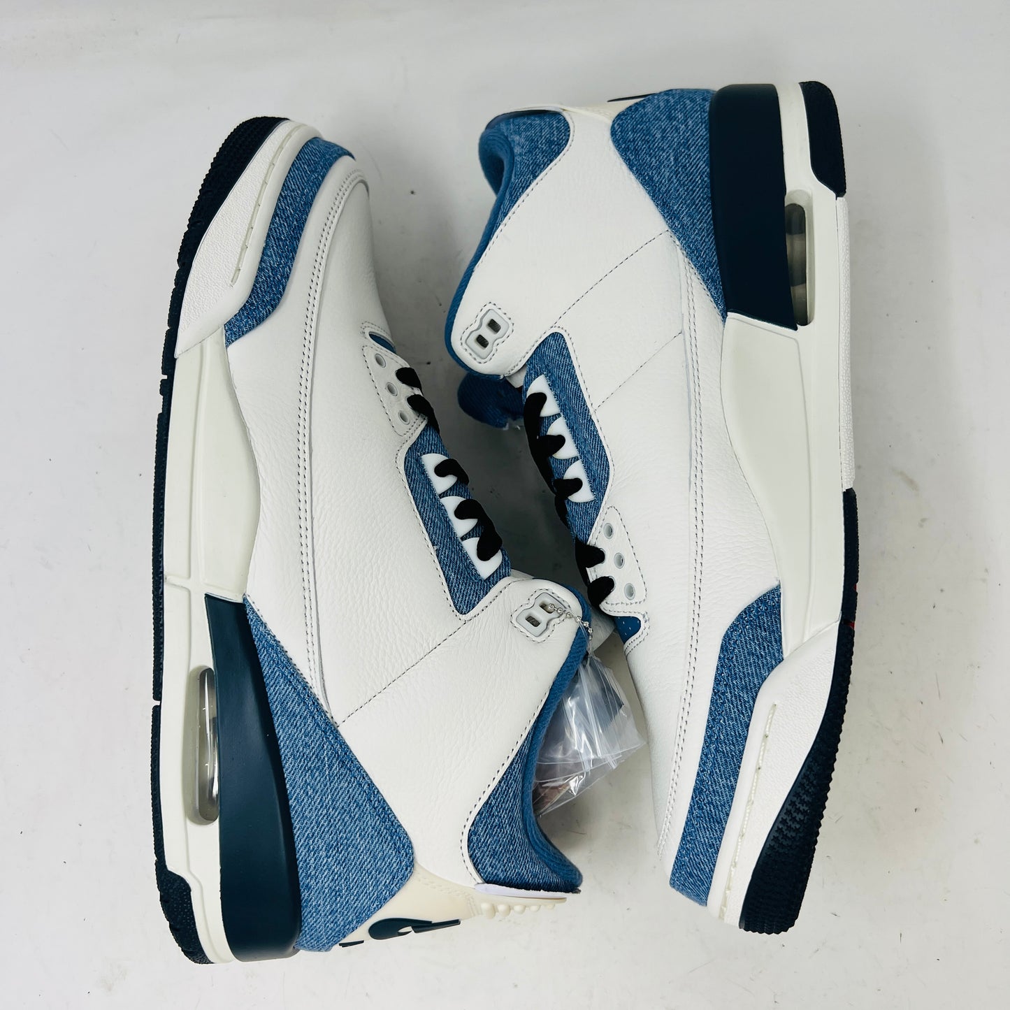 Jordan 3 Retro Levi’s All-Star