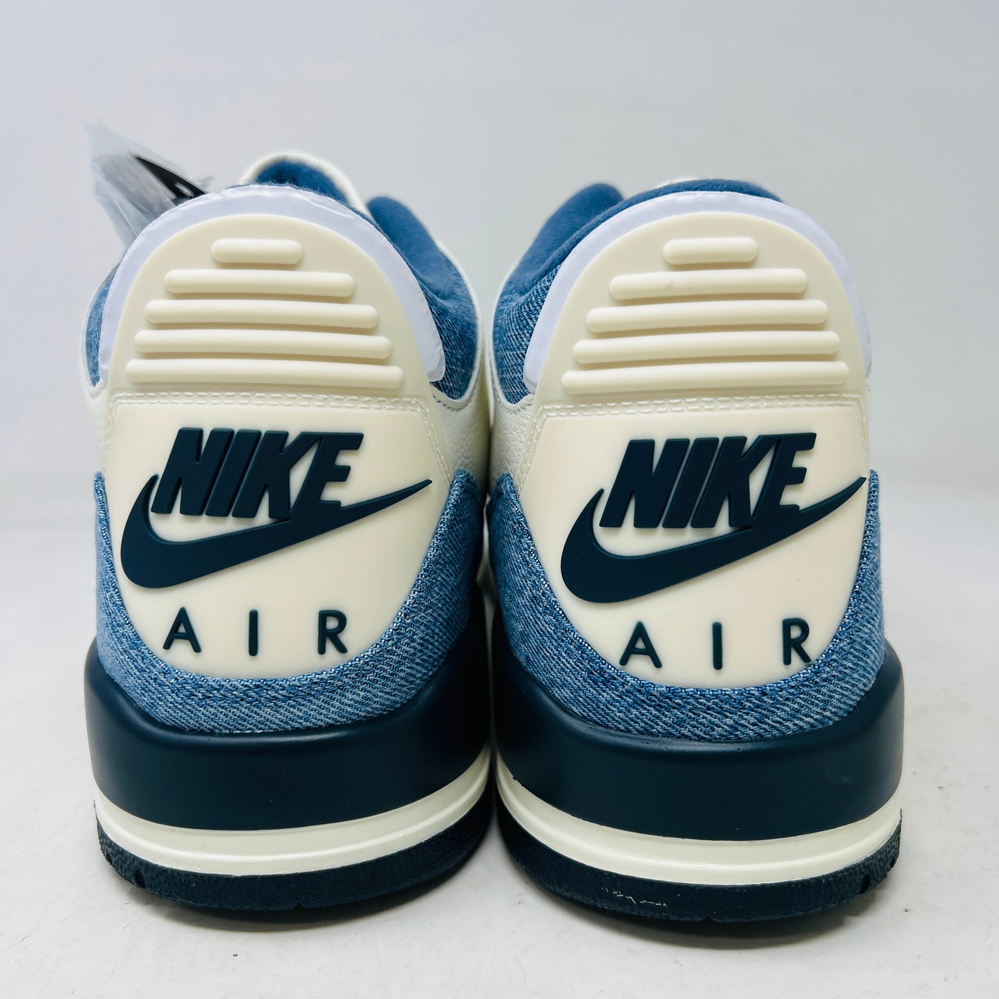 Jordan 3 Retro Levi’s All-Star