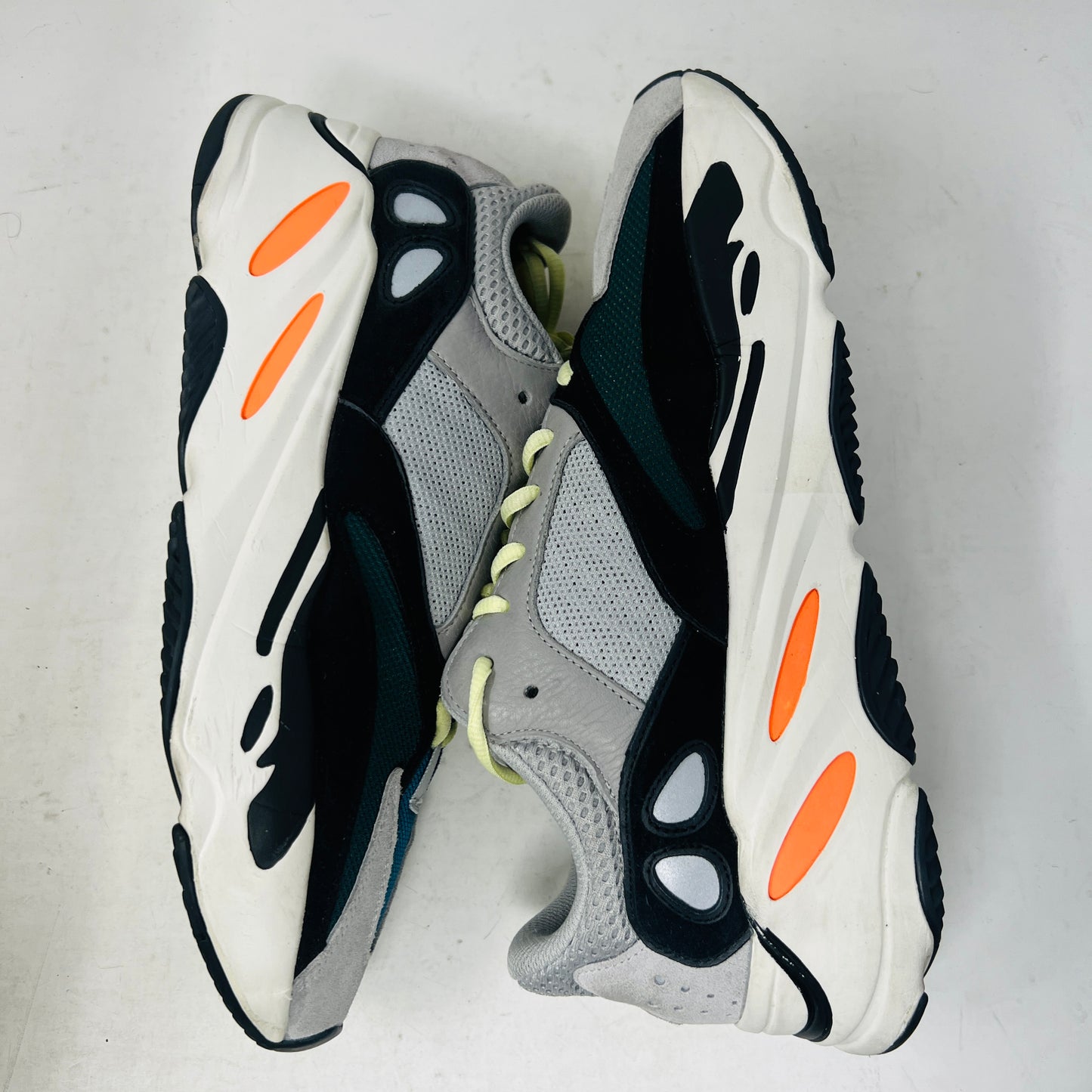 adidas Yeezy Boost 700 Wave Runner