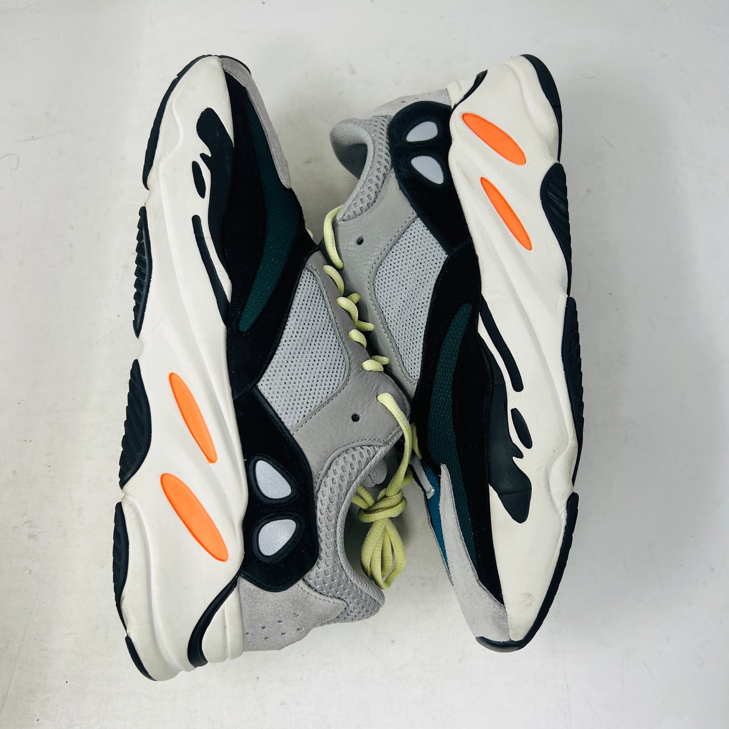 adidas Yeezy Boost 700 Wave Runner