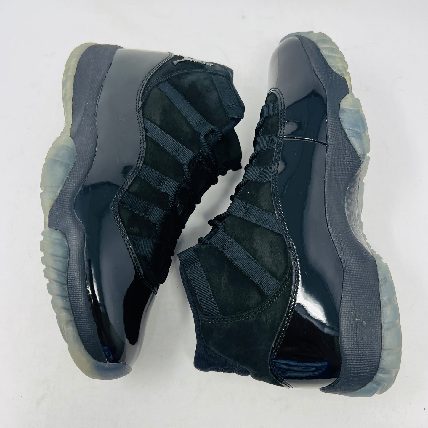 Jordan 11 Retro Cap and Gown