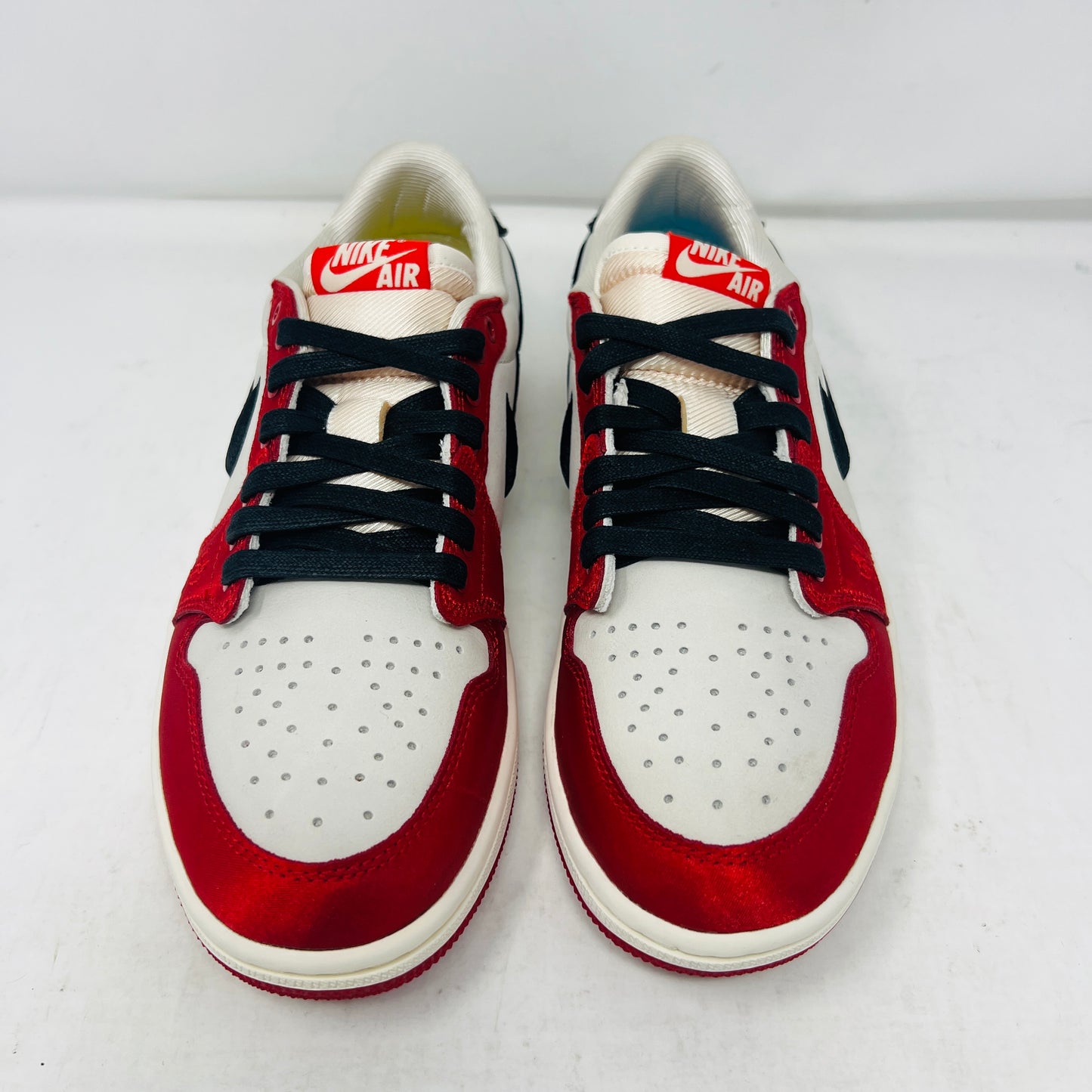 Jordan 1 Retro Low OG Trophy Room