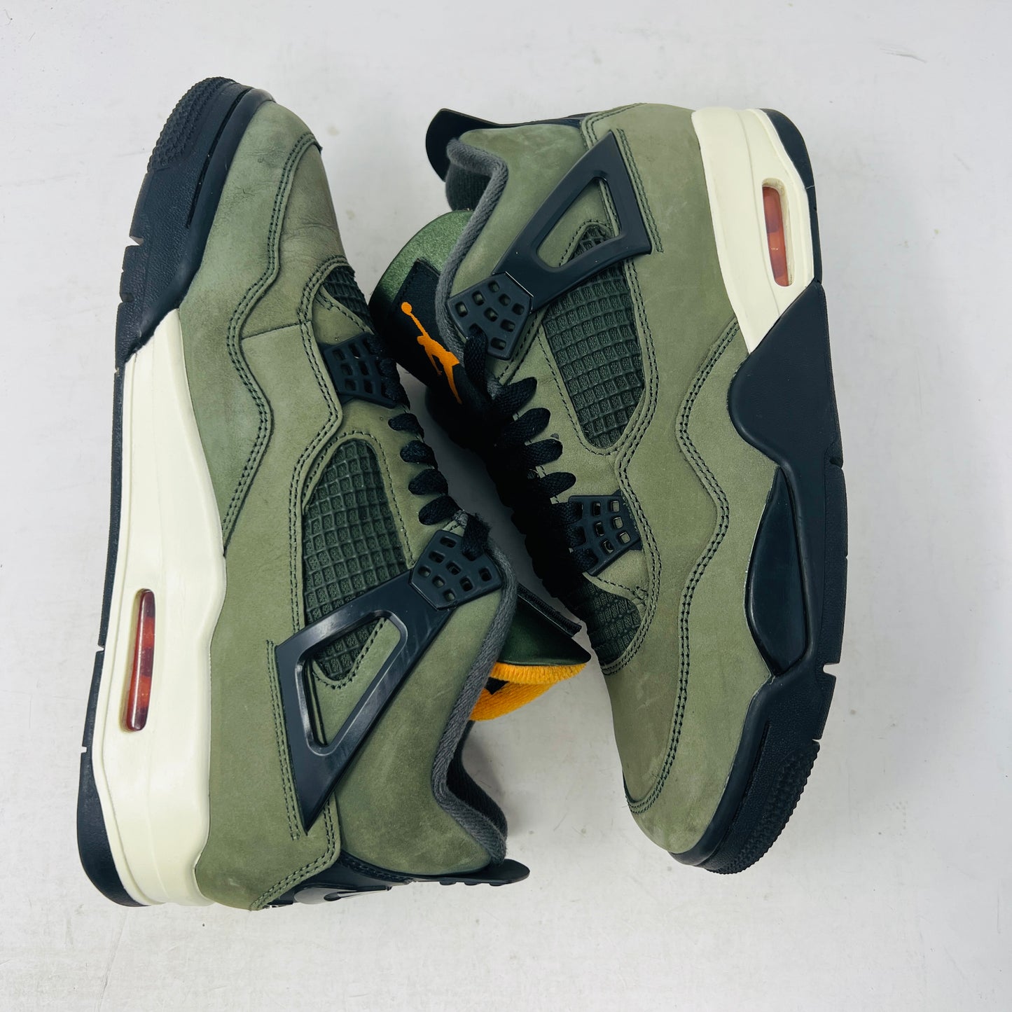 Jordan 4 Retro OG SP Undefeated (2025)