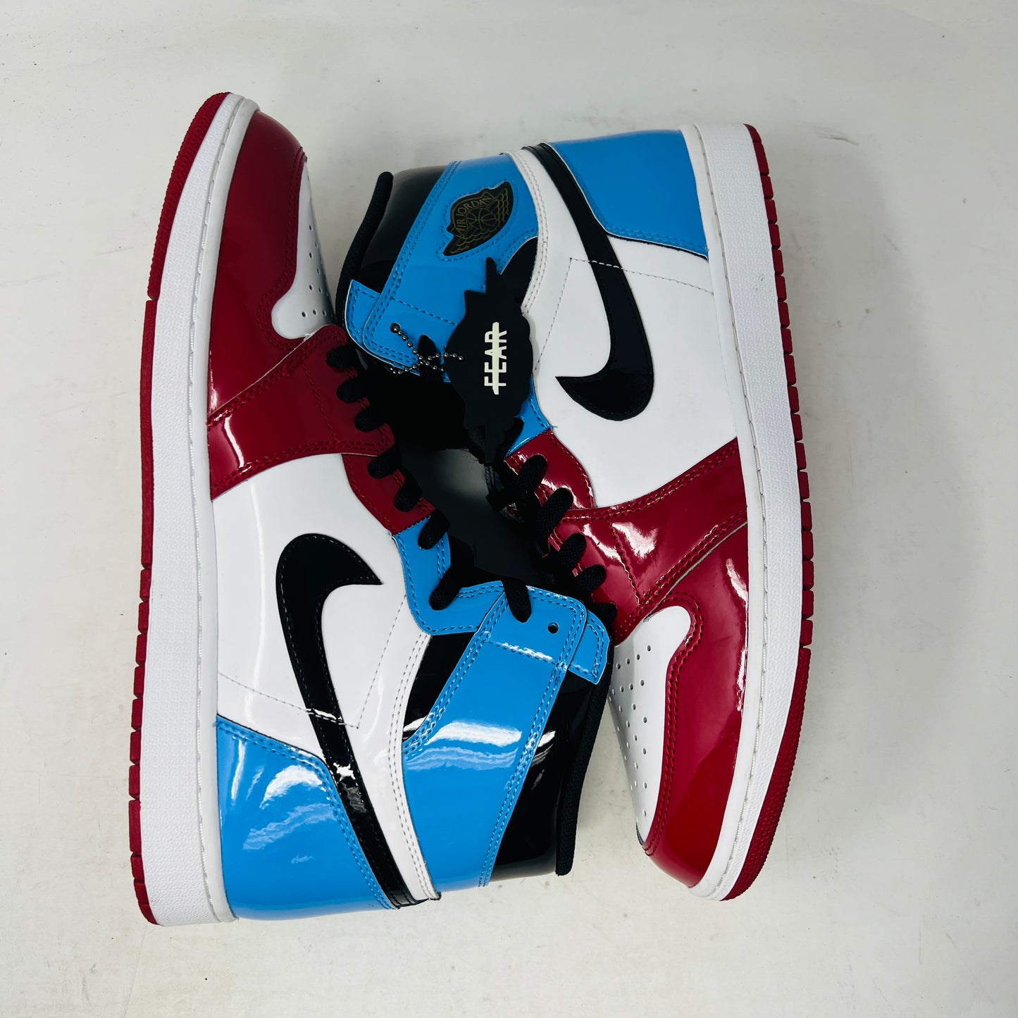 Jordan 1 Retro High Fearless UNC Chicago