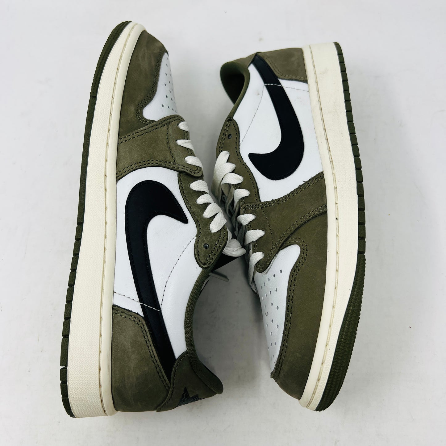 Jordan 1 Retro Low Medium Olive