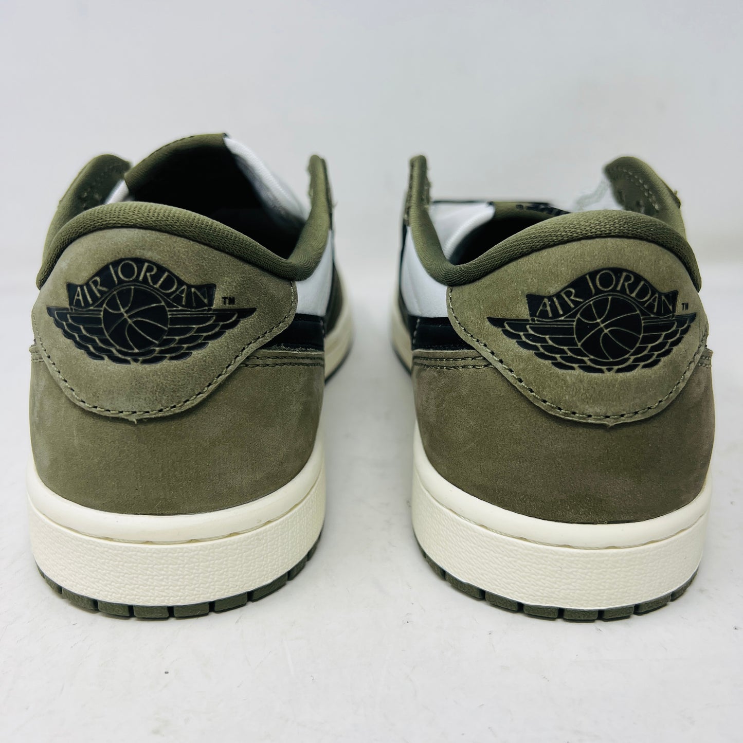 Jordan 1 Retro Low Medium Olive Summit White Sail Black