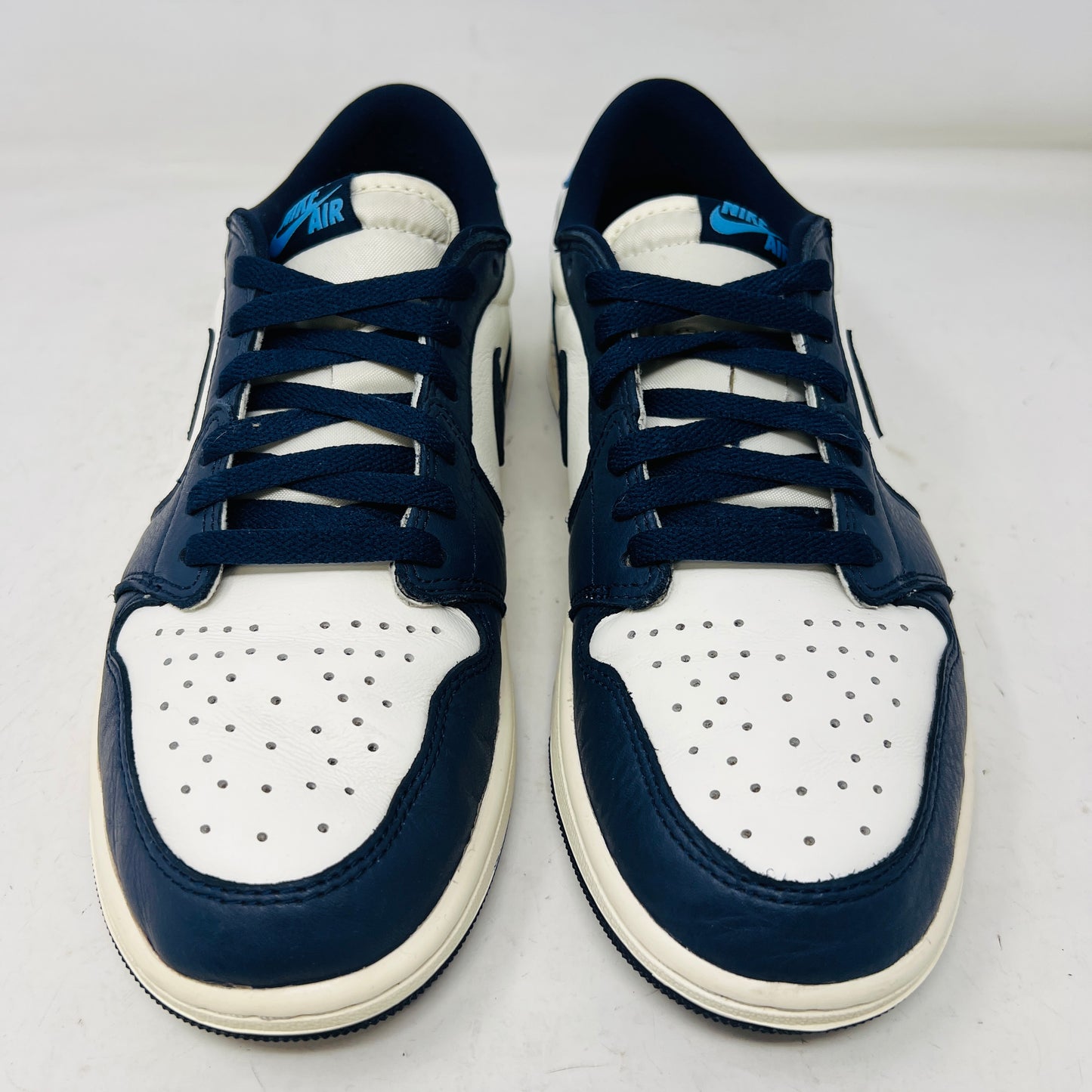 Jordan 1 Low OG Obsidian UNC