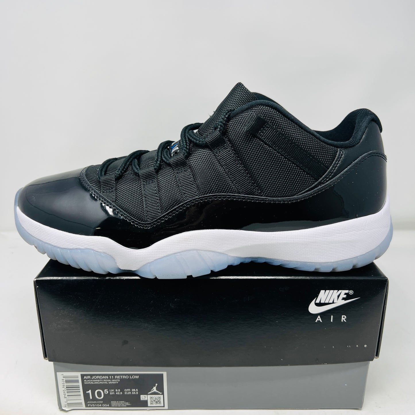 Jordan 11 Retro Low Space Jam