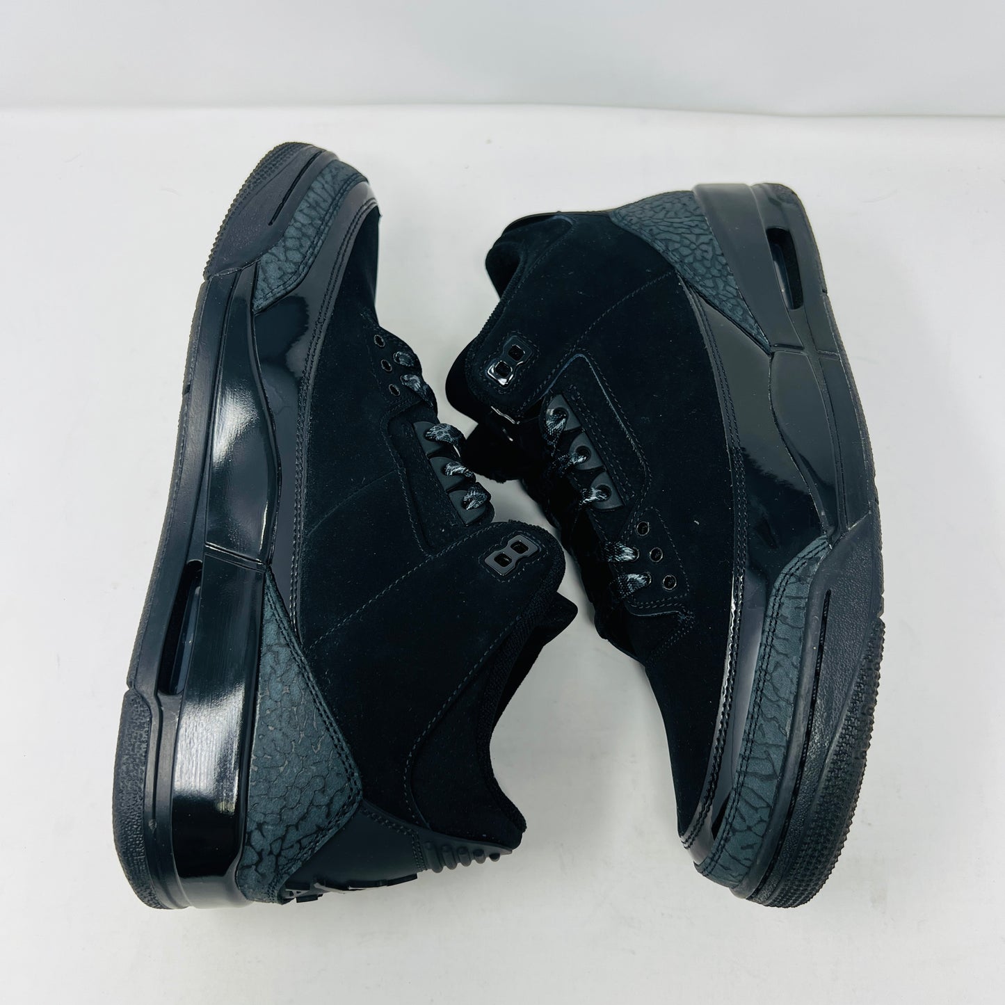 Jordan 3 Retro Black Cat (2025)
