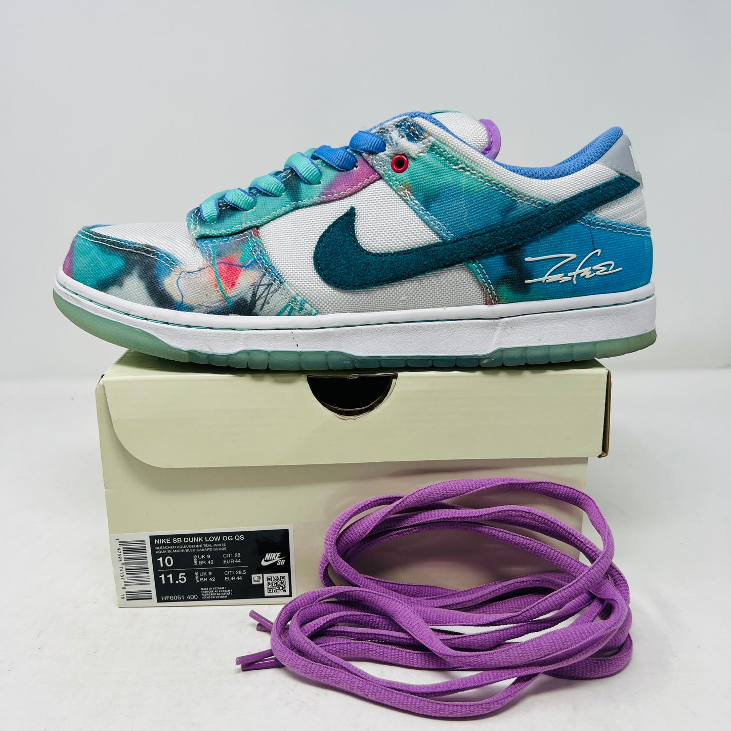 Nike SB Dunk Low Futura Laboratories Bleached Aqua