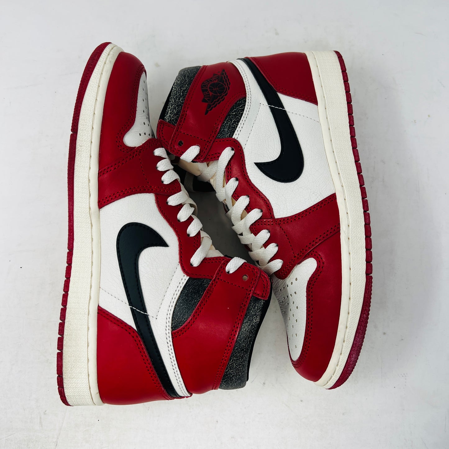 Jordan 1 Retro High OG Chicago Lost and Found