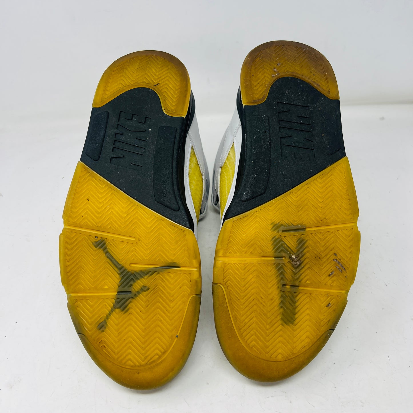 Jordan 5 Retro A Ma Maniére Dawn (Women's)