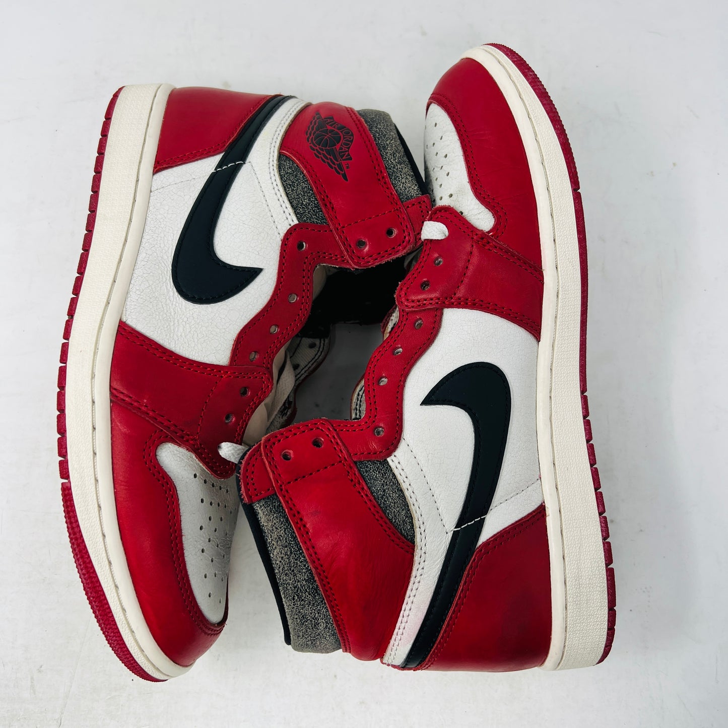 Jordan 1 Retro High OG Chicago Lost and Found