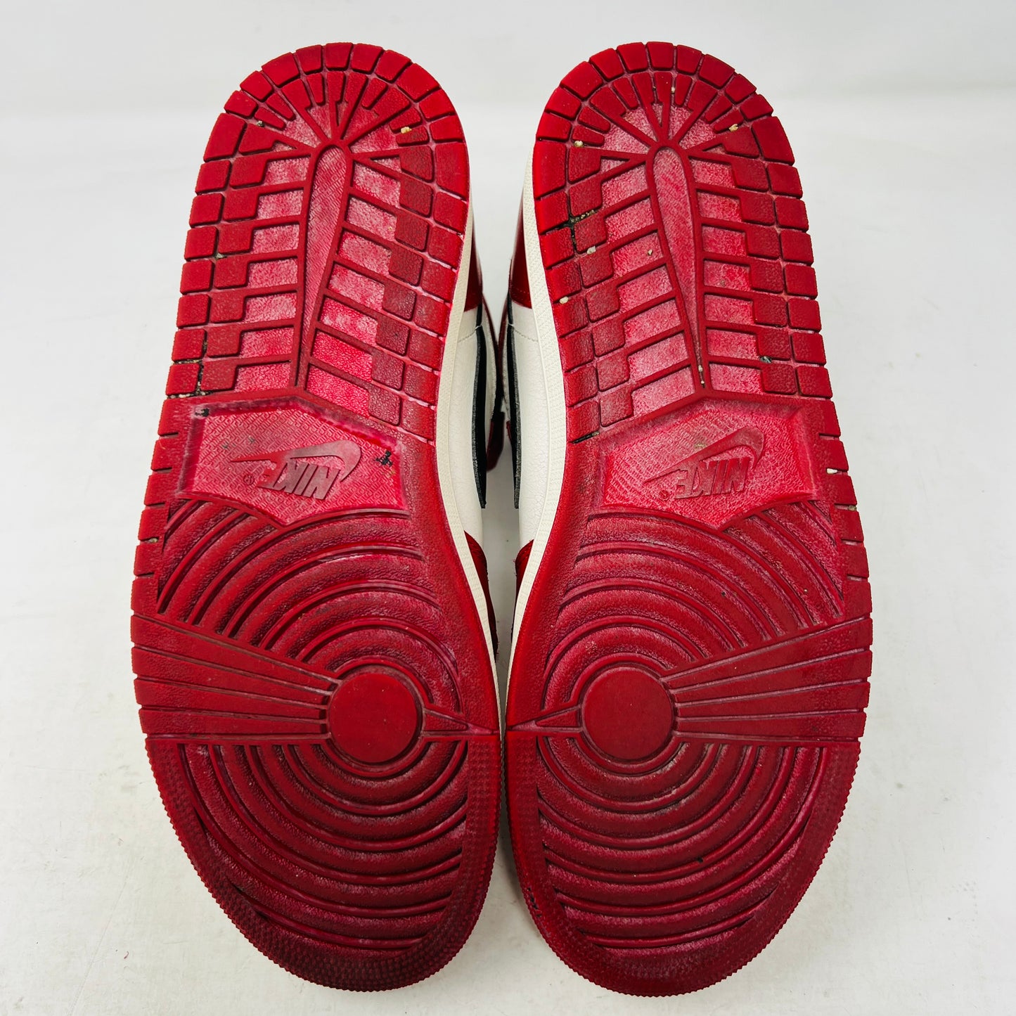 Jordan 1 Retro High OG Chicago Lost and Found