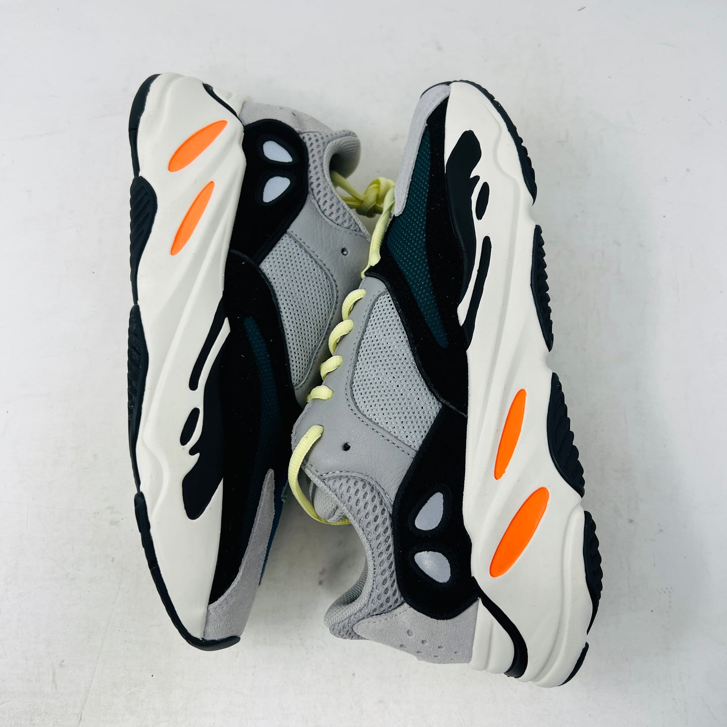 adidas Yeezy Boost 700 Wave Runner
