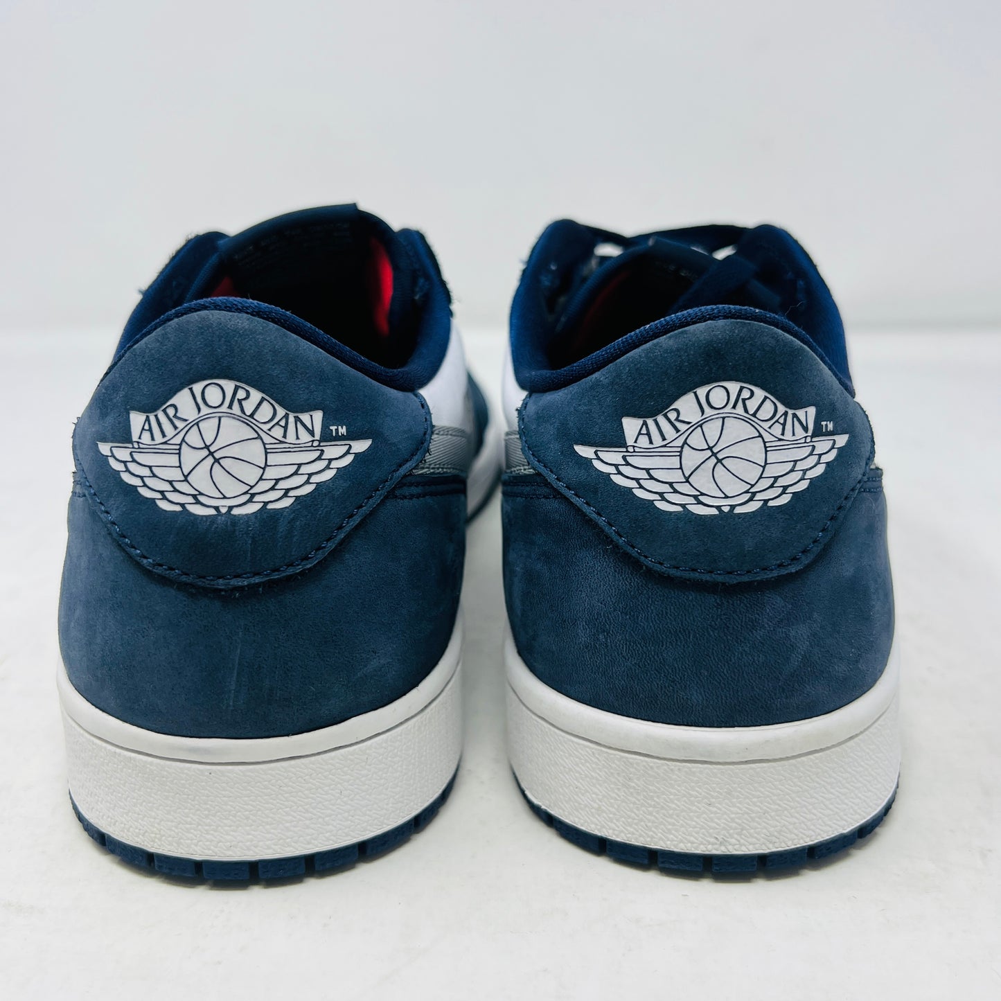 Jordan 1 Low SB Midnight Navy