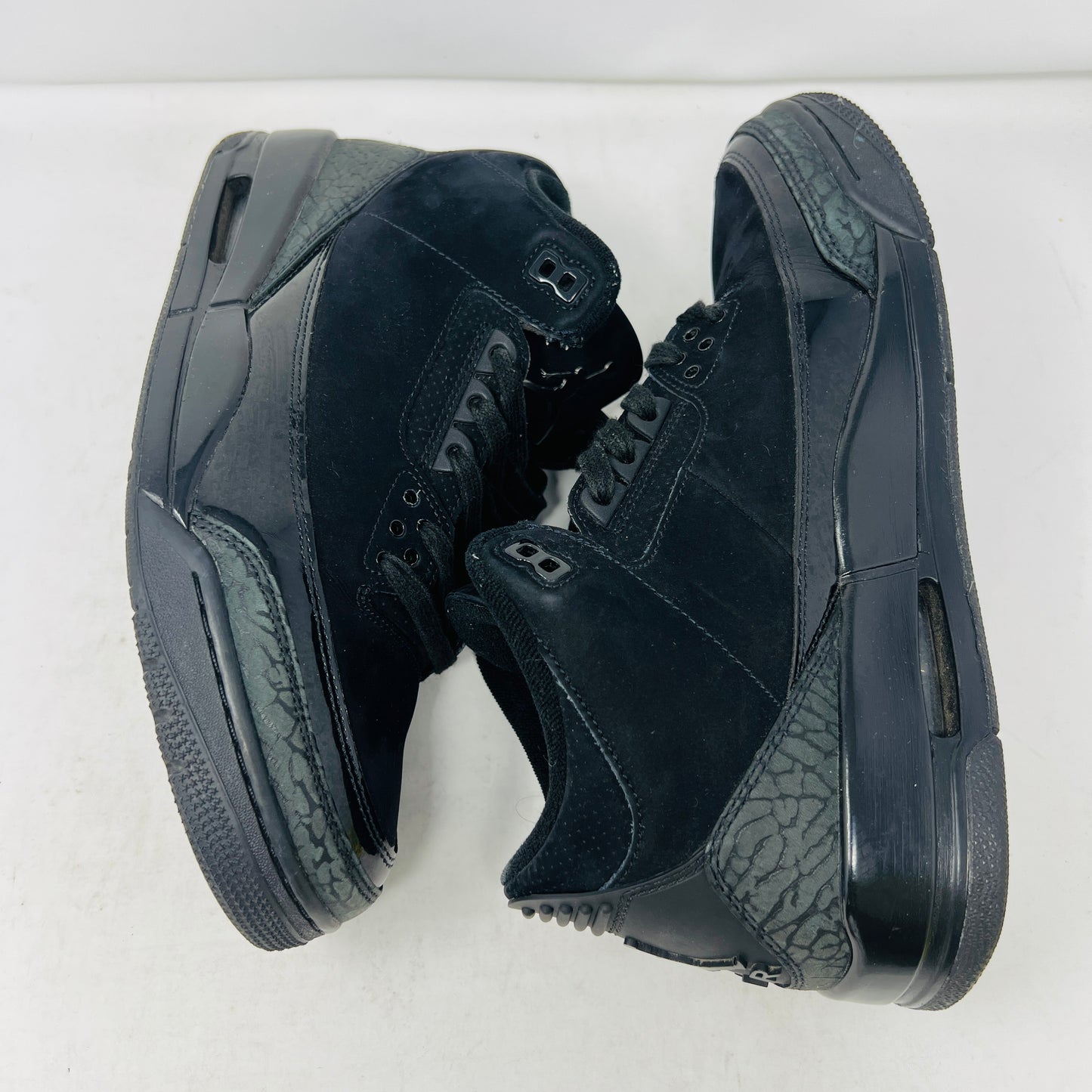 Jordan 3 Retro Black Cat (2025)