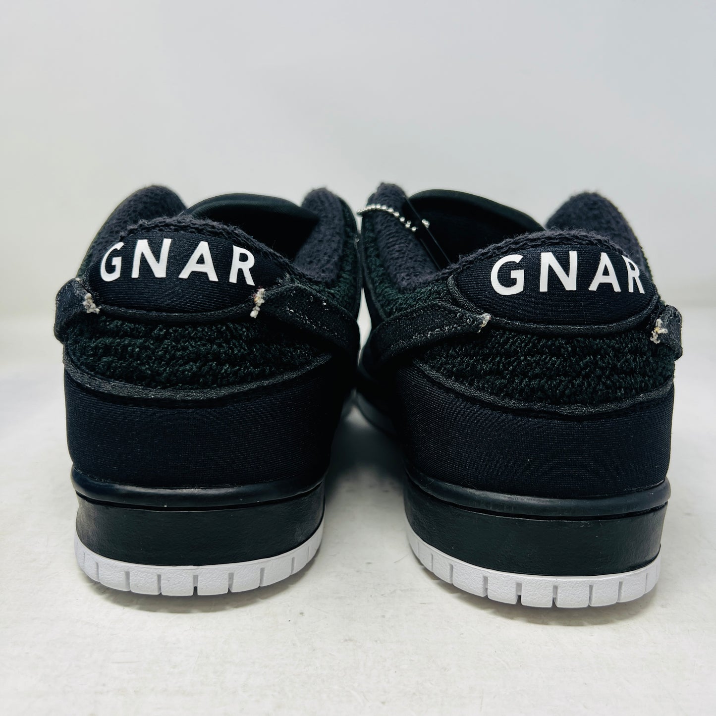 Nike SB Dunk Low Gnarhunters